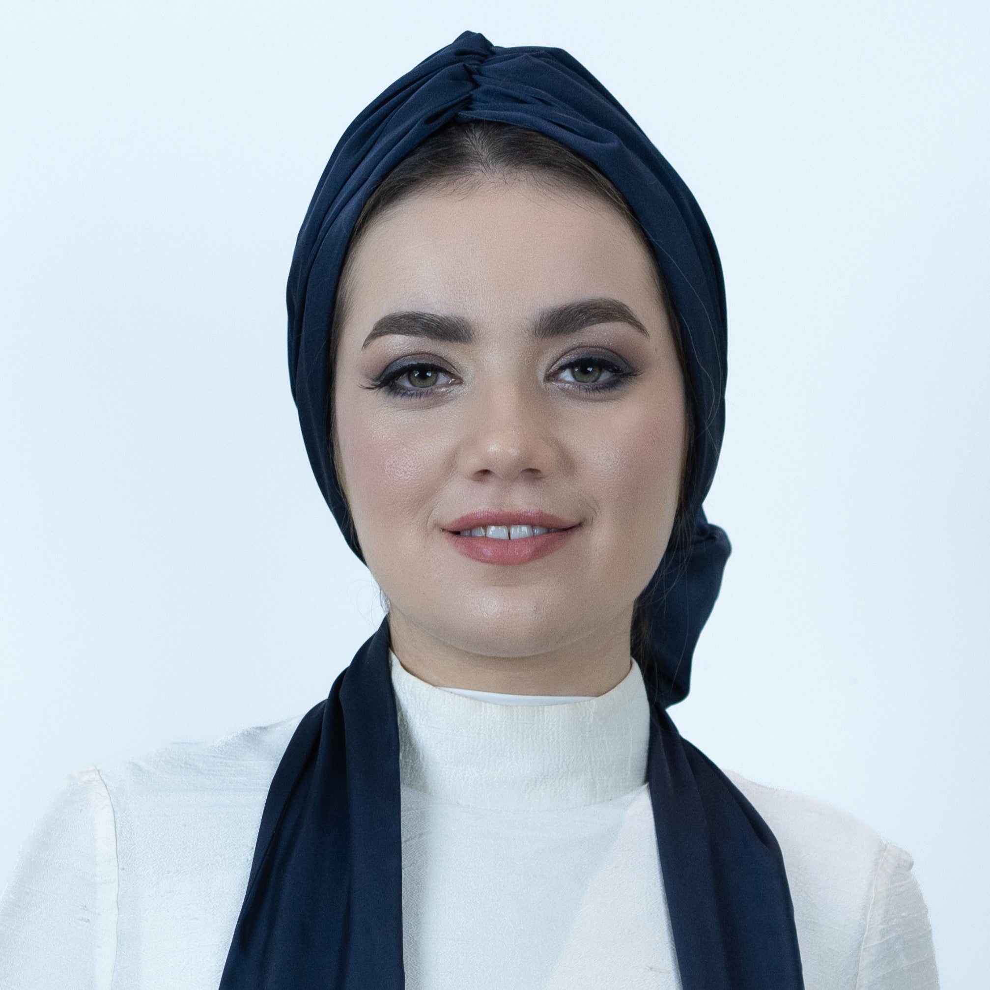 Abu Dhabi Ready-Made Bonnet - Lycra Satin Fabric - Black - BitterColors