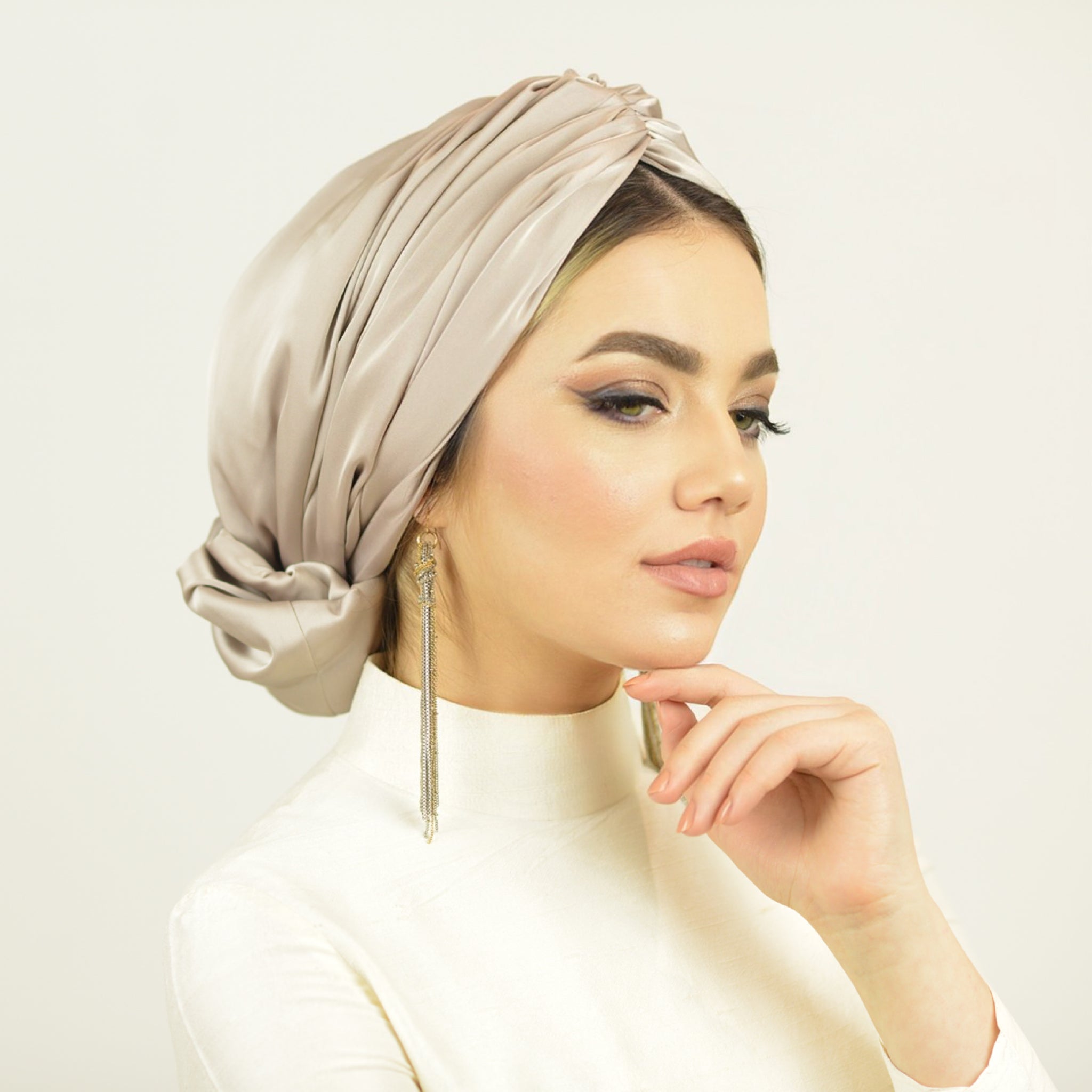 Abu Dabi – Saten - Topuzlu Bone