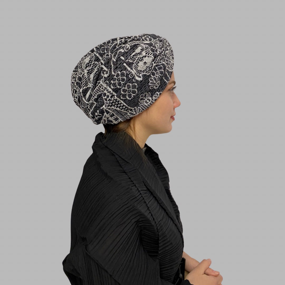 Barcelona Burgulu Bone - Çiçek Desenli Örme Kumaş