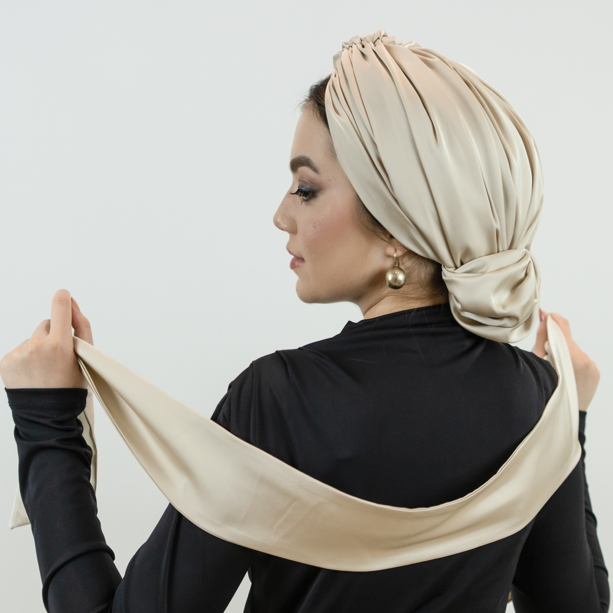 Abu Dabi – Saten - Topuzlu Bone