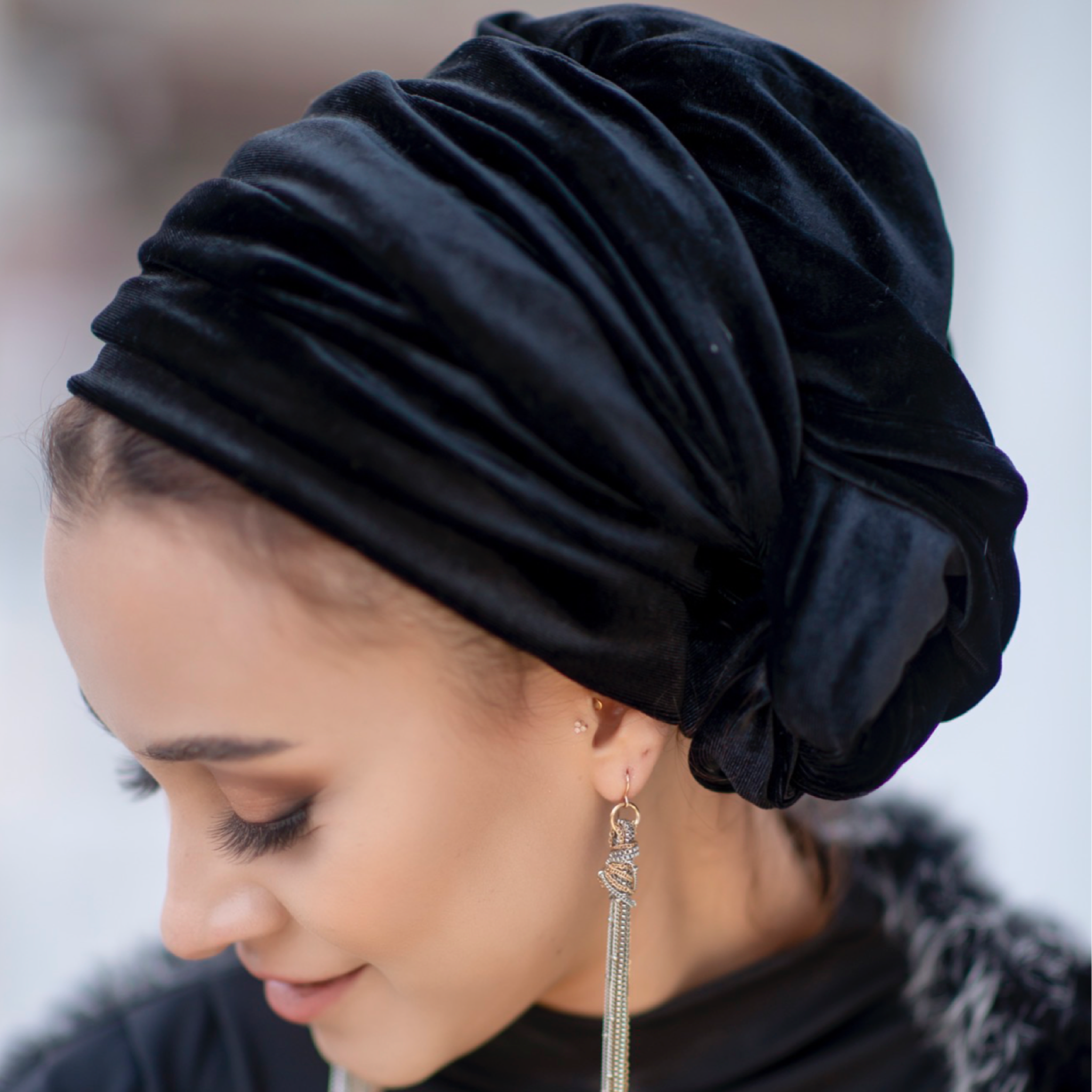 Dubai Bağlamalı Bone - Esnek Kadife Kumaş