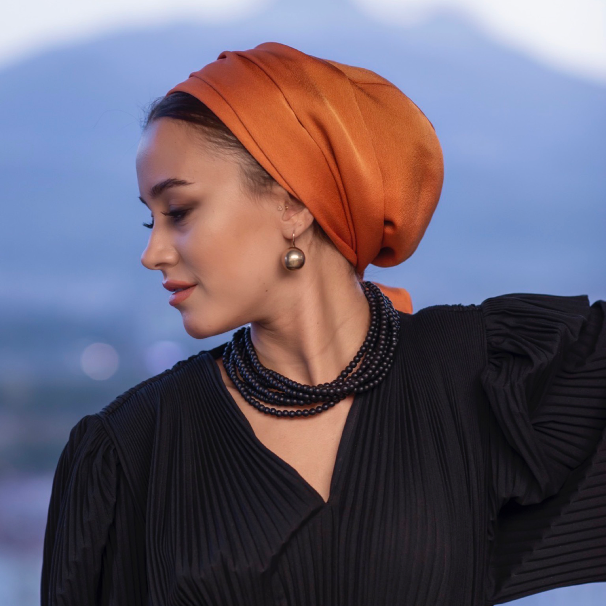 Dubai Bağlamalı Bone - Krep Saten Kumaş