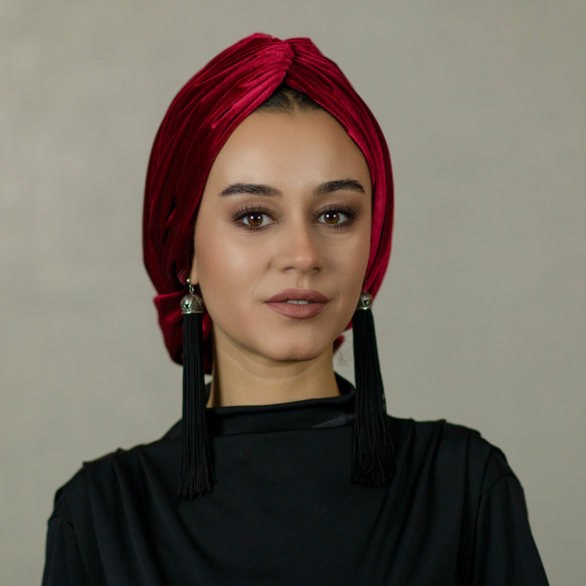 Beyrut Topuzlu Bone - Kadife Kumaş