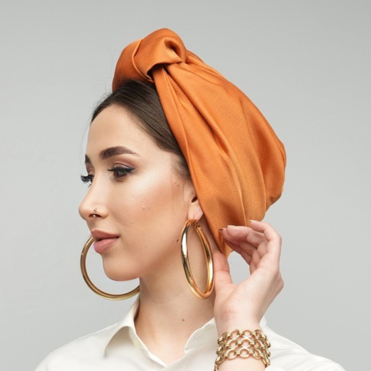 Venüs Düğümlü Bone - Fuşya ve Turuncu Renkli - Düğüm Detaylı - Krep Saten Kumaş