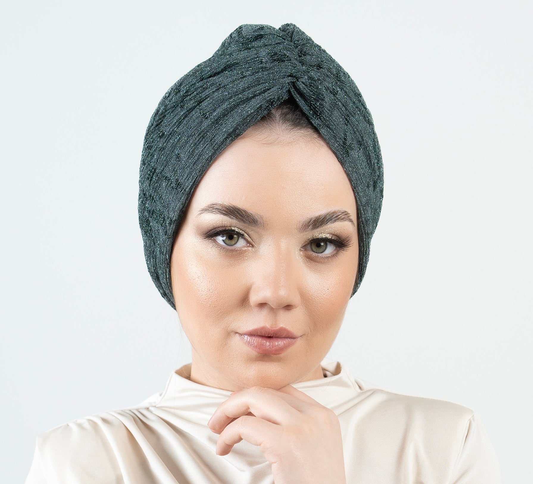 Milano Büzgülü Bone - Simli Esnek Örme Kumaş