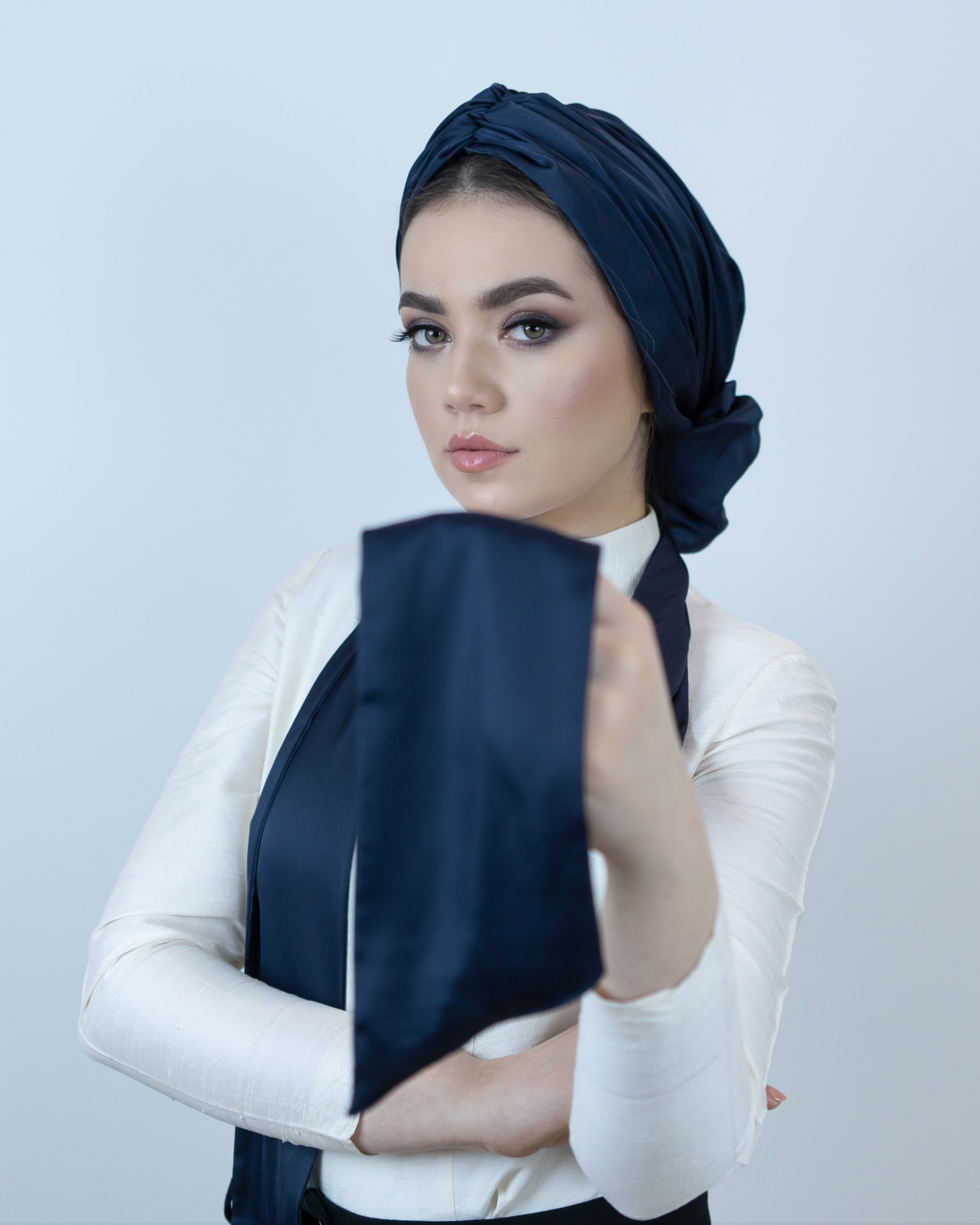 Abu Dhabi Ready-Made Bonnet - Lycra Satin Fabric - Black - BitterColors 