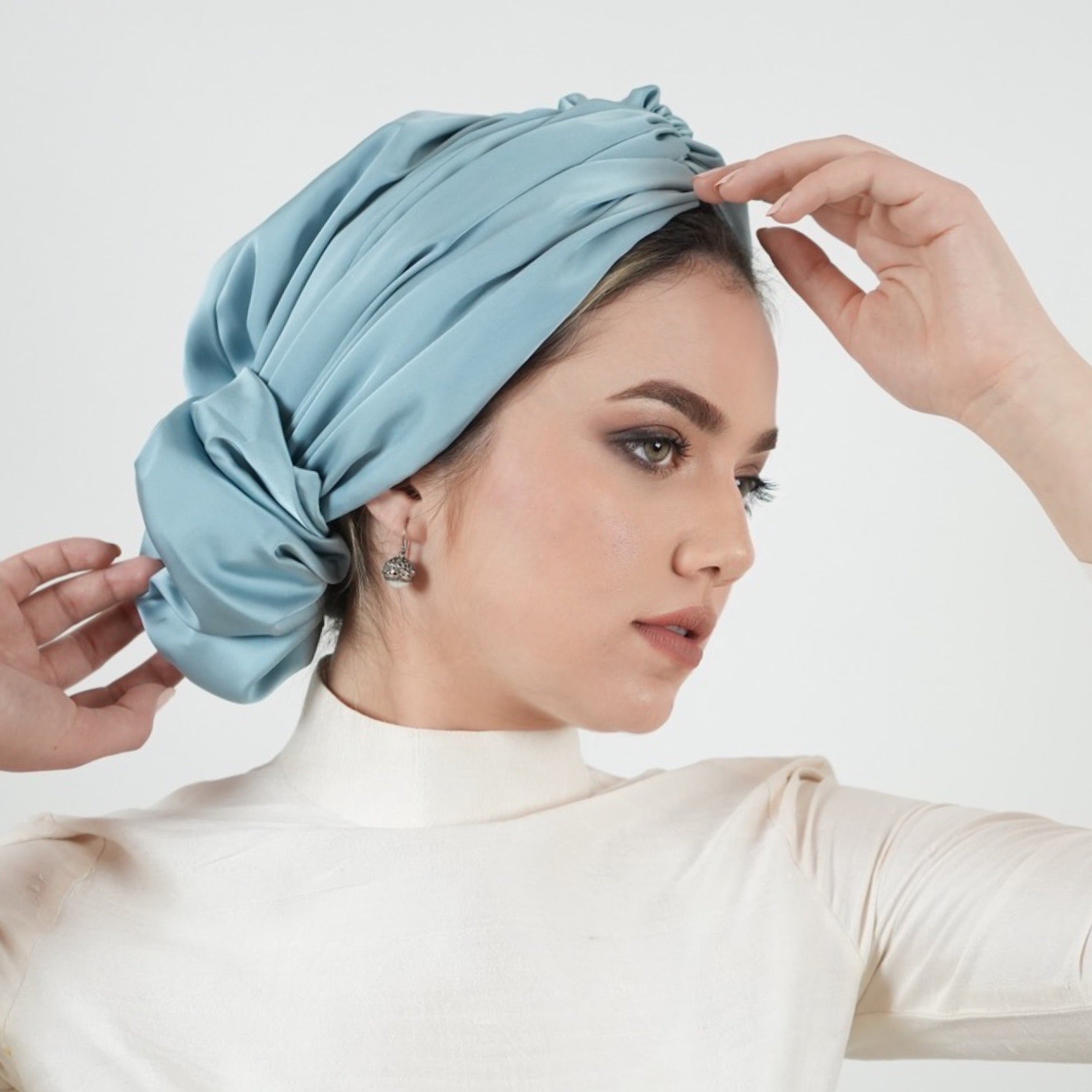 Abu Dhabi Ready-Made Bonnet - Lycra Satin Fabric - Black - BitterColors 
