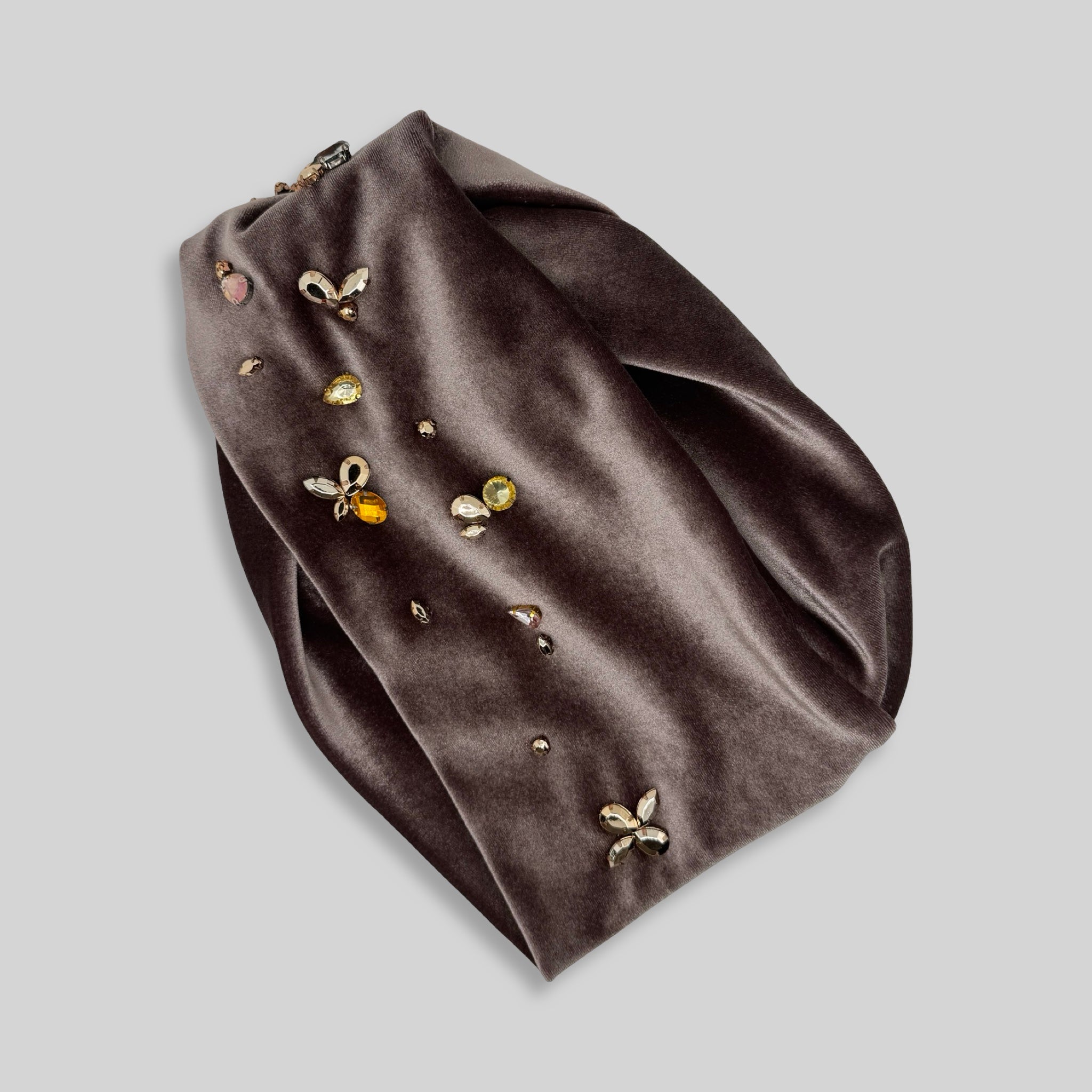 Paris Taş İşlemeli Bone - Vizon Kadife Kumaş