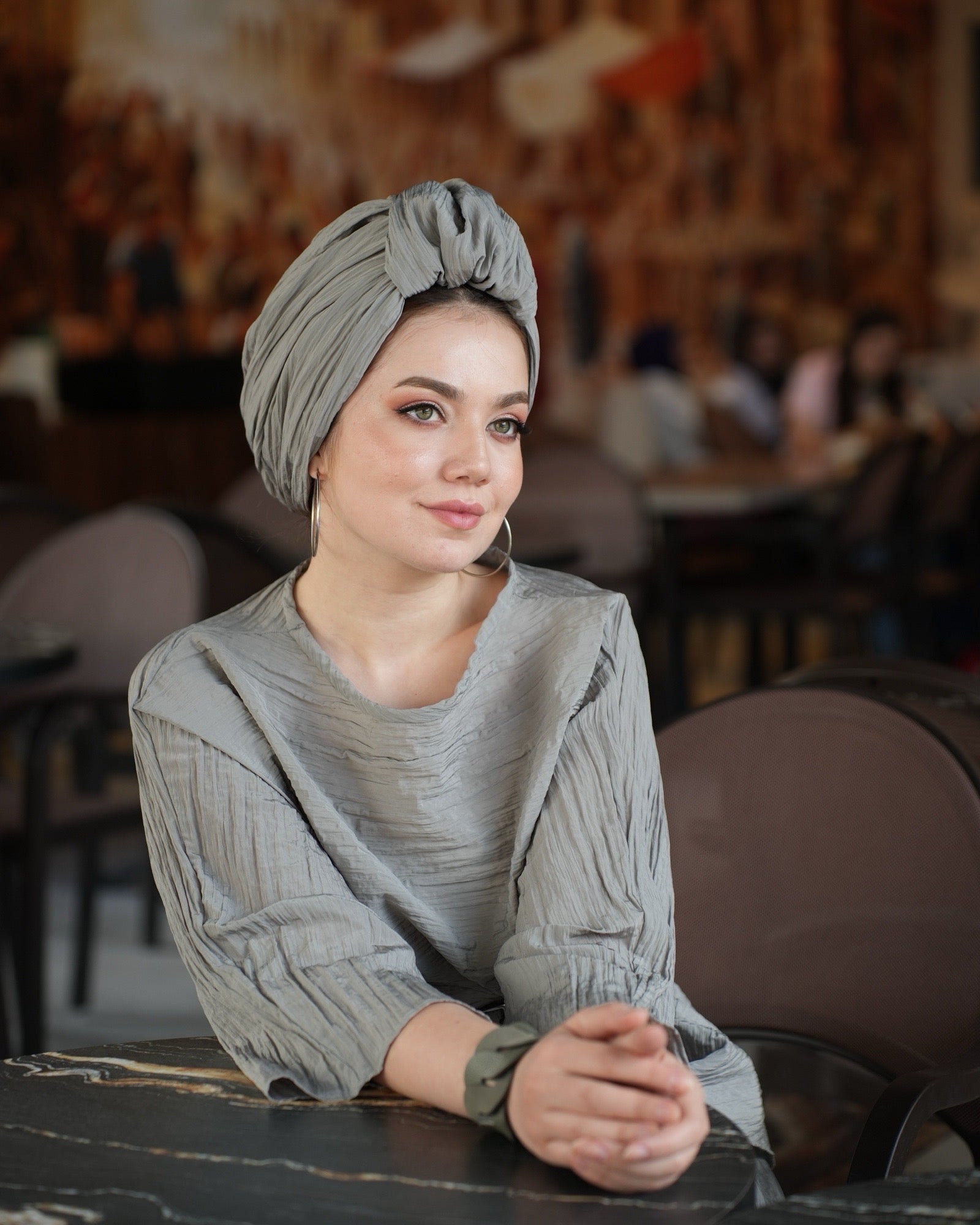 Beyrut Topuzlu Bone - Gri Krinkıl Kumaş