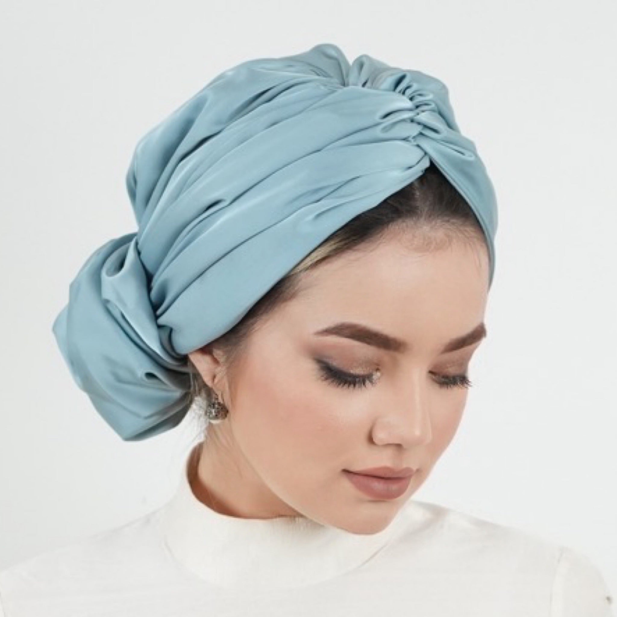 Abu Dhabi Ready-Made Bonnet - Lycra Satin Fabric - Black - BitterColors 