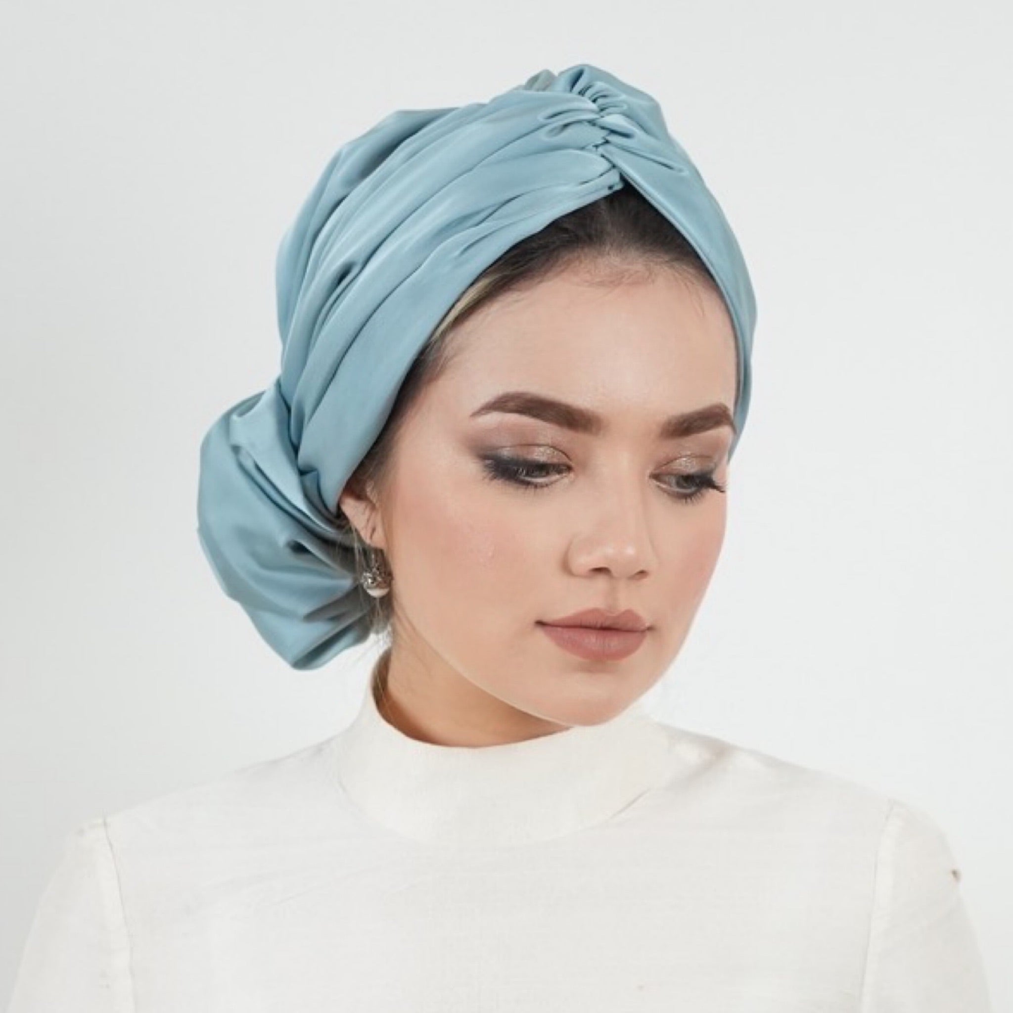 Abu Dhabi Ready-Made Bonnet - Lycra Satin Fabric - Black - BitterColors 