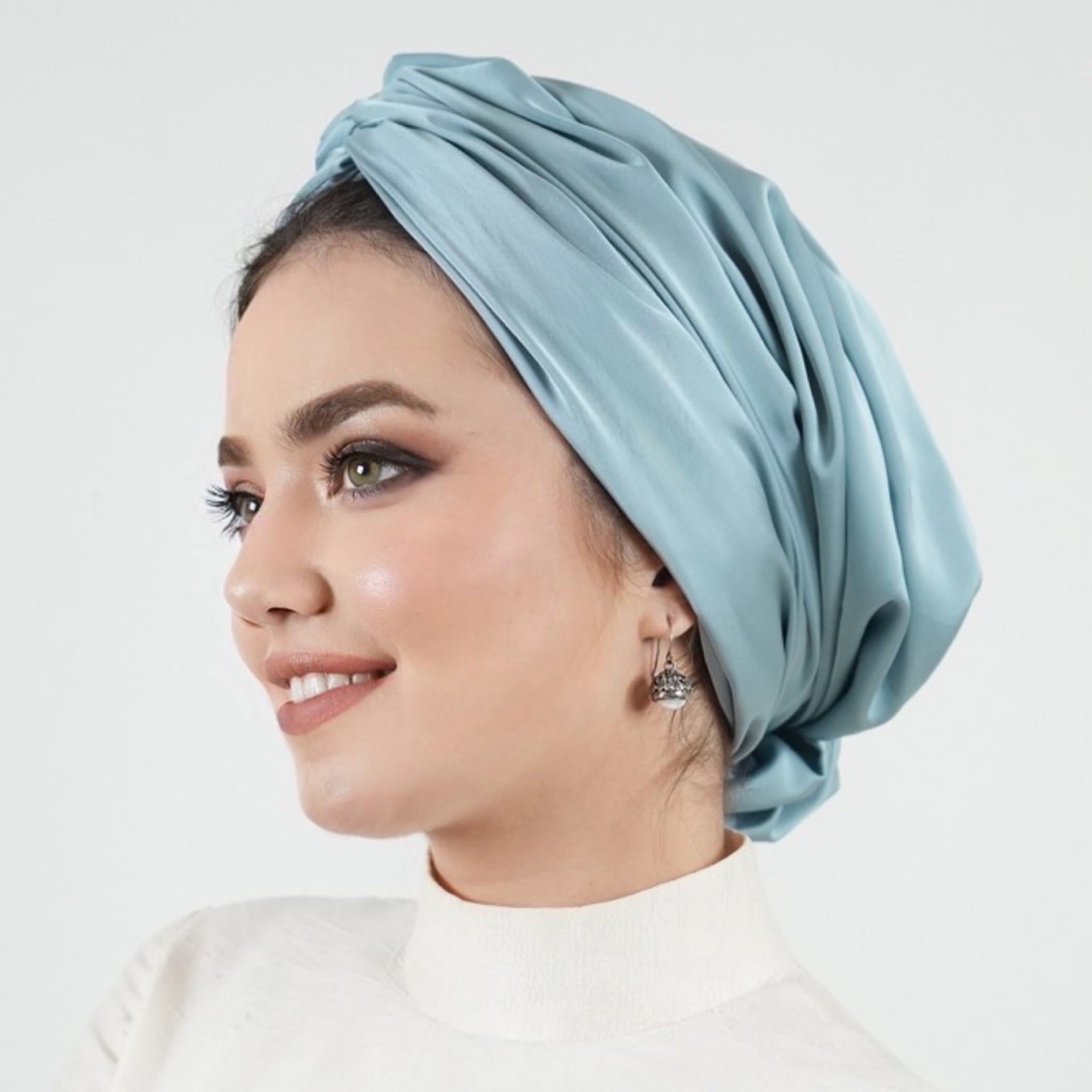 Abu Dhabi Ready-Made Bonnet - Lycra Satin Fabric - Black - BitterColors 