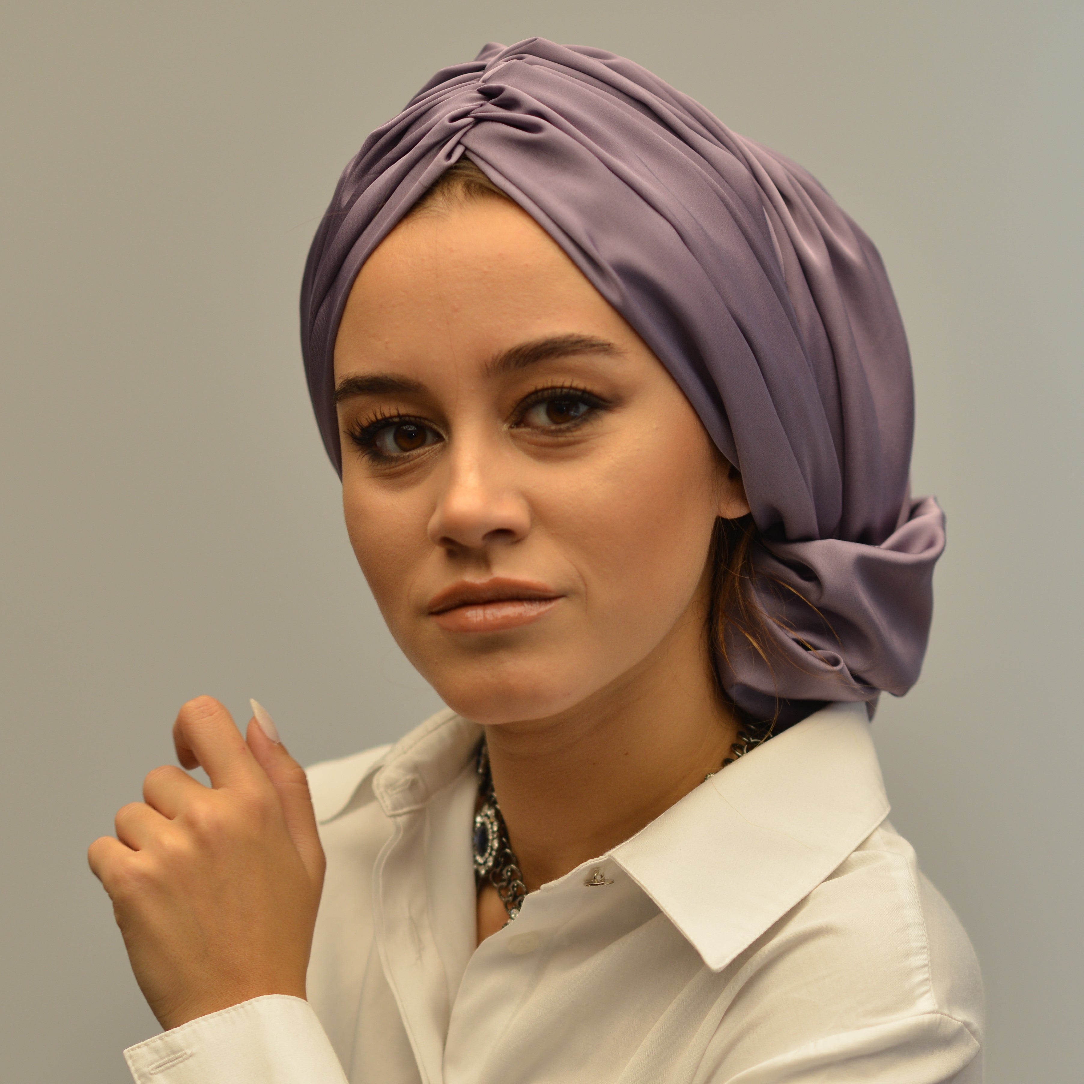 Abu Dhabi Ready-Made Bonnet - Lycra Satin Fabric - Black - BitterColors 