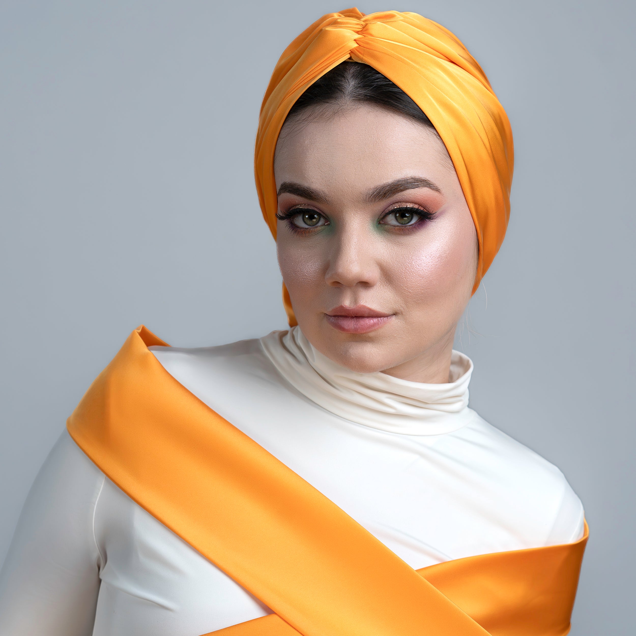 Abu Dhabi Ready-Made Bonnet - Lycra Satin Fabric - Black - BitterColors 