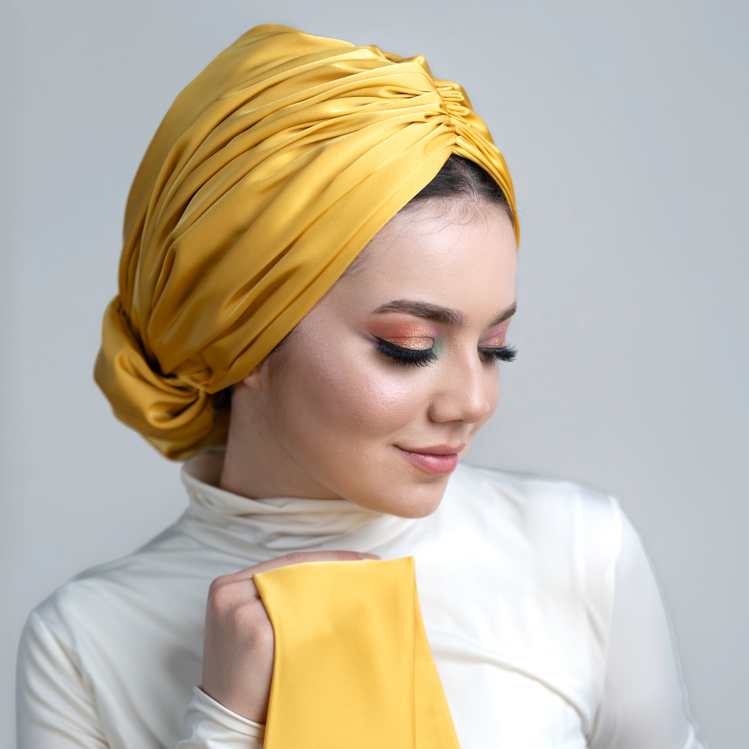 Abu Dhabi Ready-Made Bonnet - Lycra Satin Fabric - Black - BitterColors 