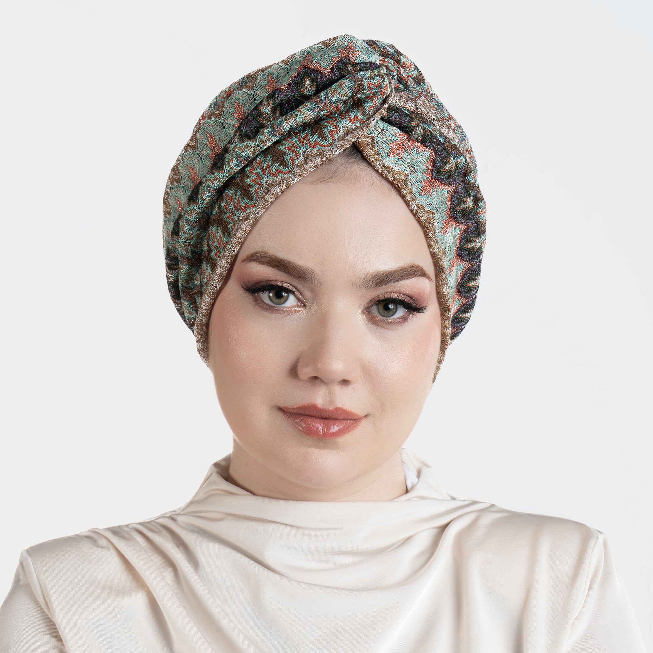 Barcelona Burgulu Bone - Mint Yeşili - Zikzak Desenli Simli Örme Kumaş