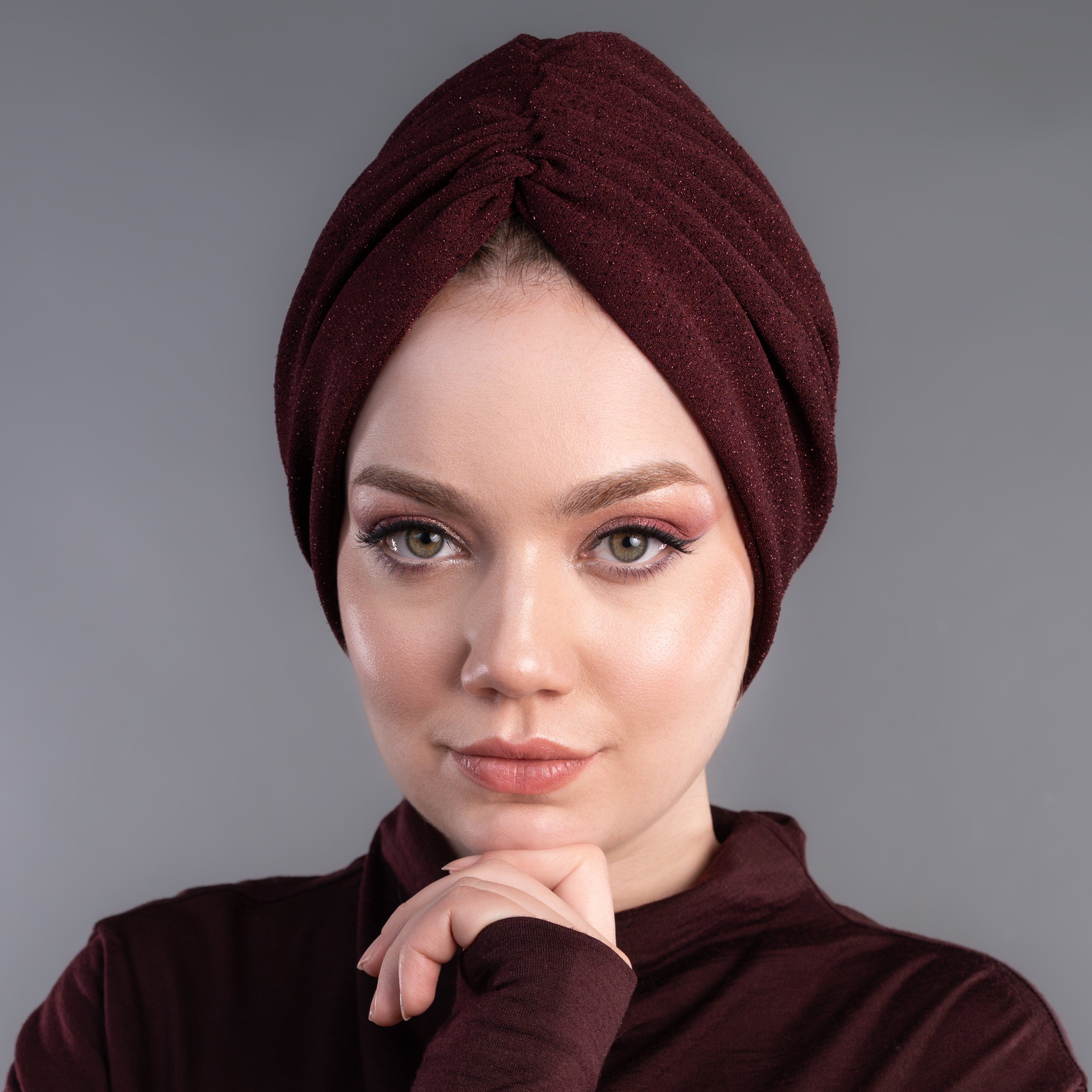 Milano Büzgülü Bone - Simli Bordo Kumaş