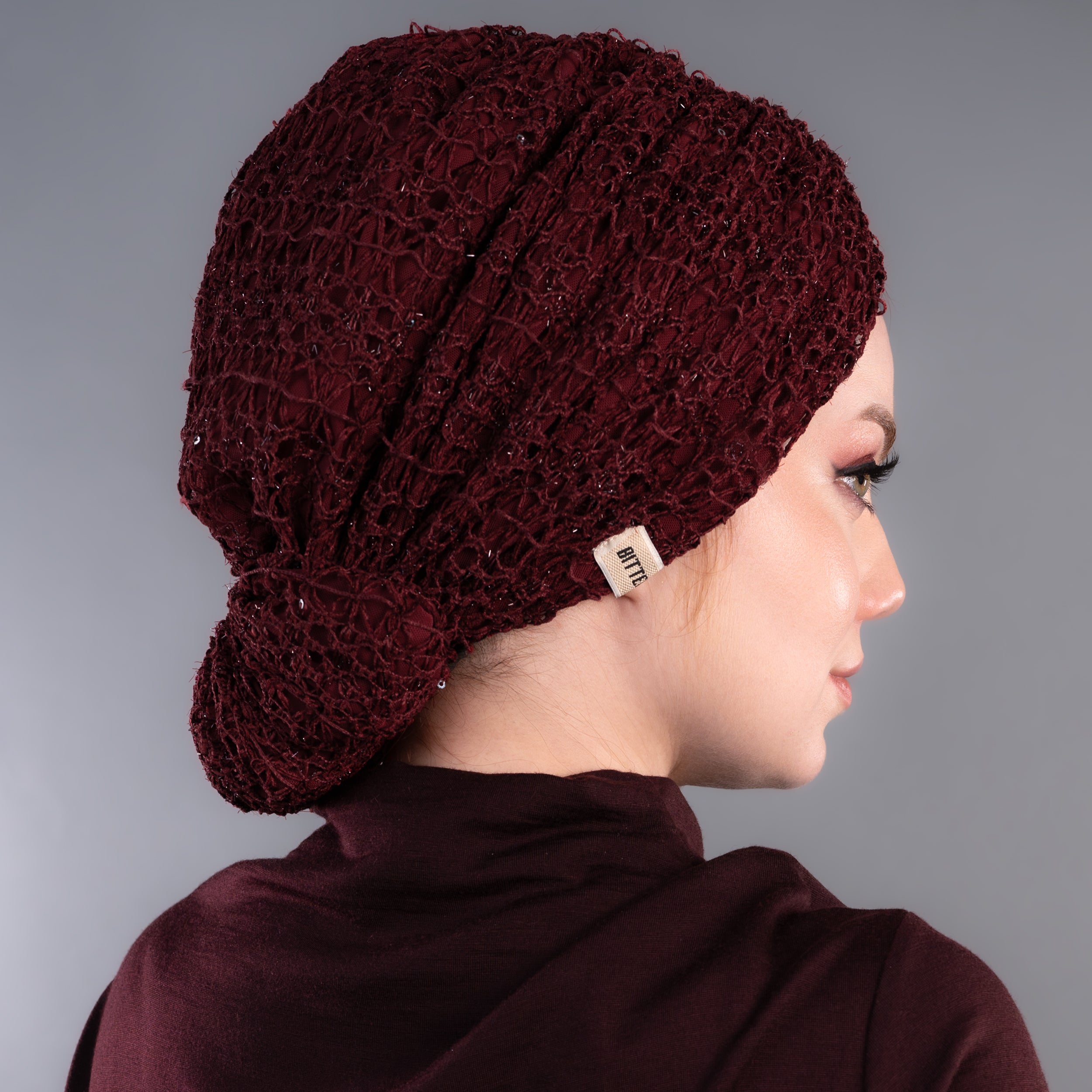 Beyrut Topuzlu Bone - Pul İşlemeli Dantel Kumaş