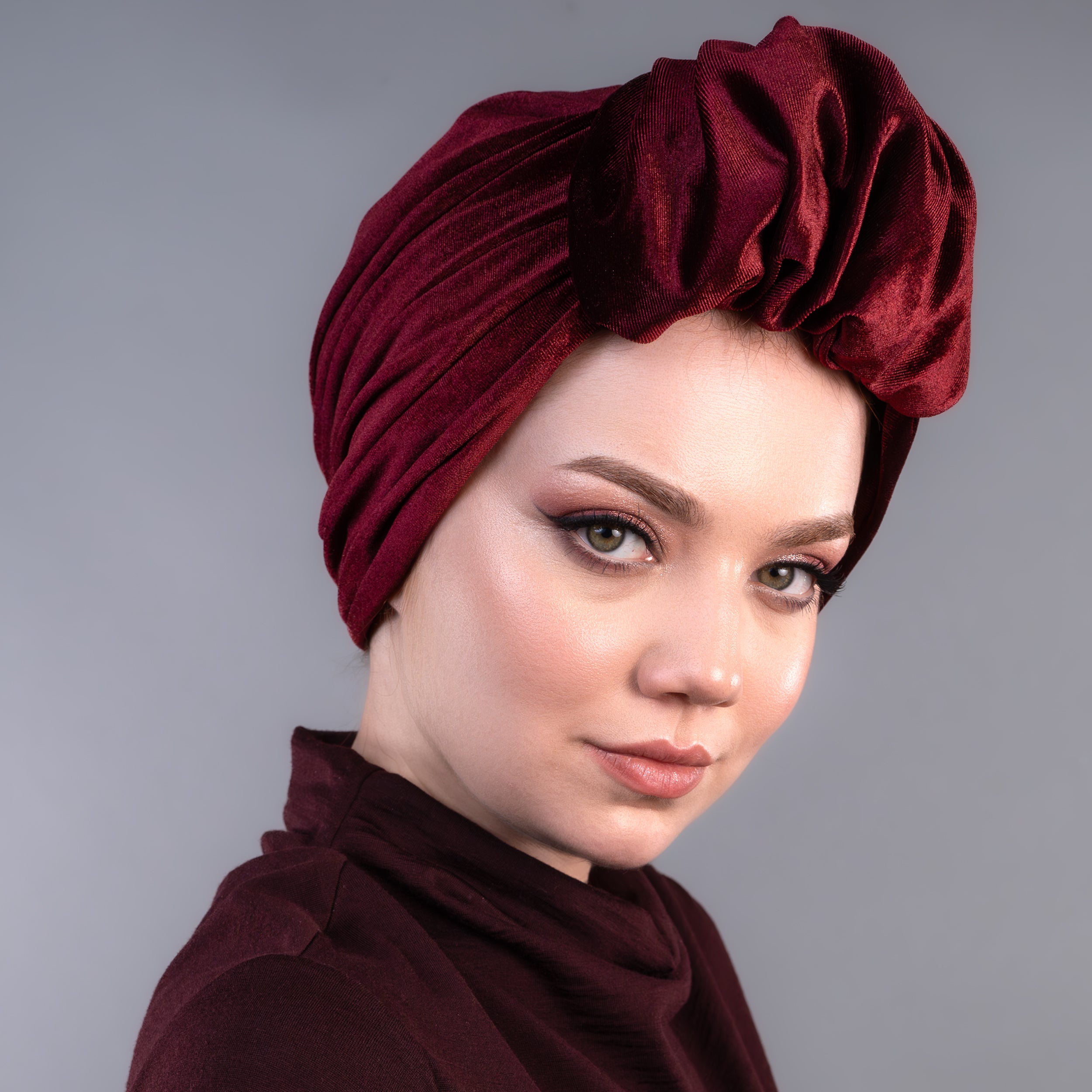 Beyrut Topuzlu Bone - Kadife Kumaş