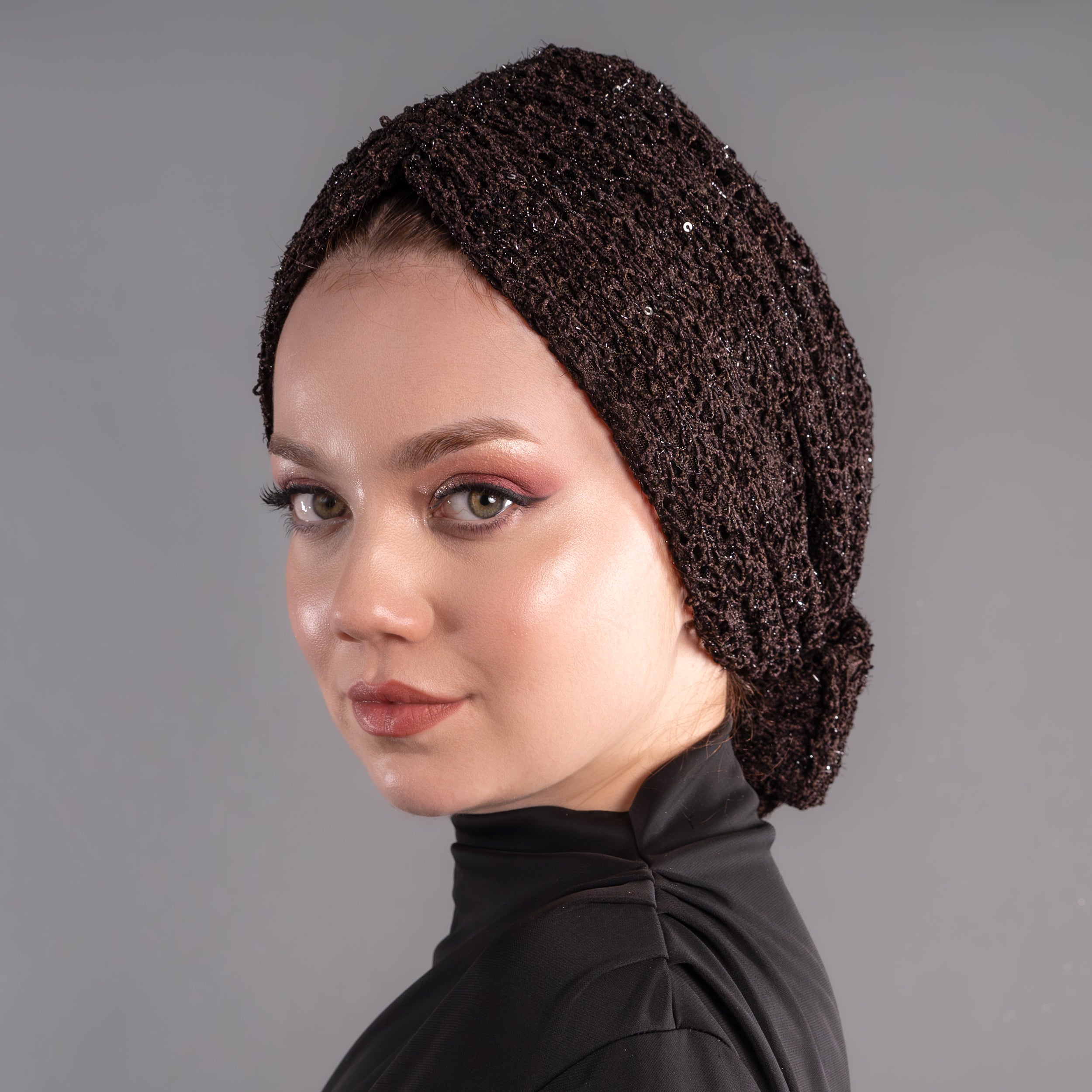 Beyrut Topuzlu Bone - Pul İşlemeli Dantel Kumaş