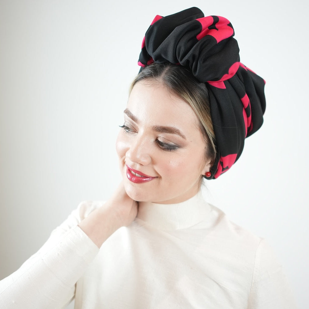 Beyrut Topuzlu Bone - Penye Astarlı - Dudak Desenli Esnek Kumaş