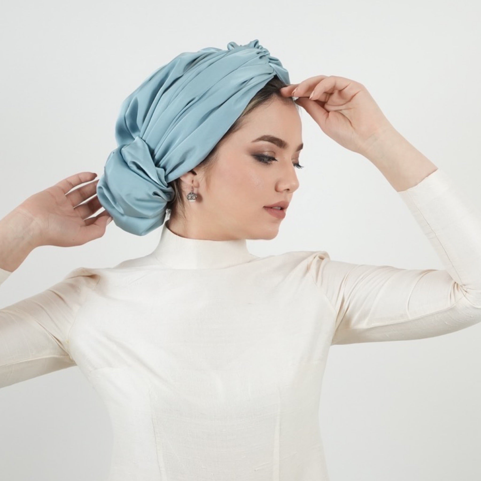 Abu Dhabi Ready-Made Bonnet - Lycra Satin Fabric - Black - BitterColors 