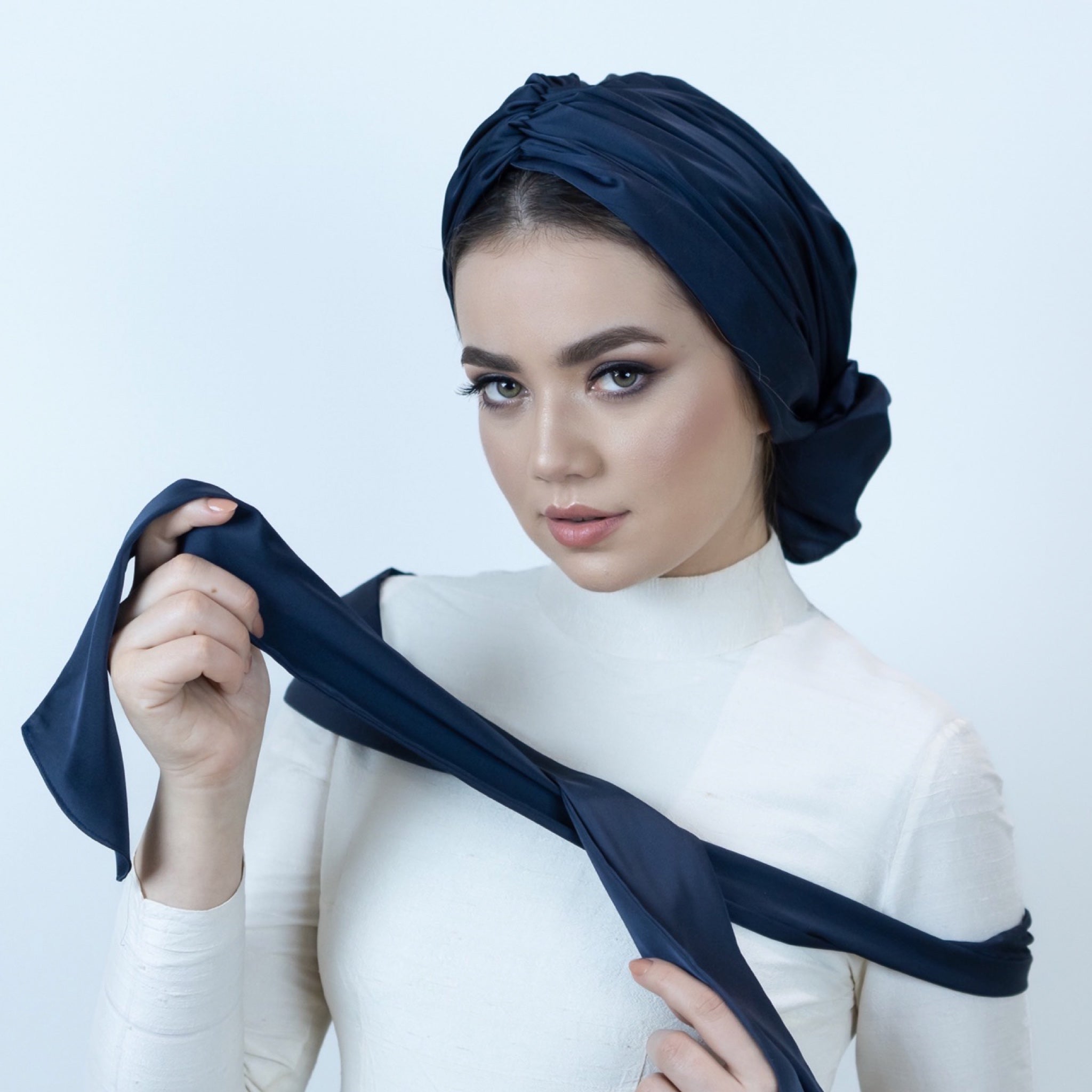 Abu Dhabi Ready-Made Bonnet - Lycra Satin Fabric - Black - BitterColors 