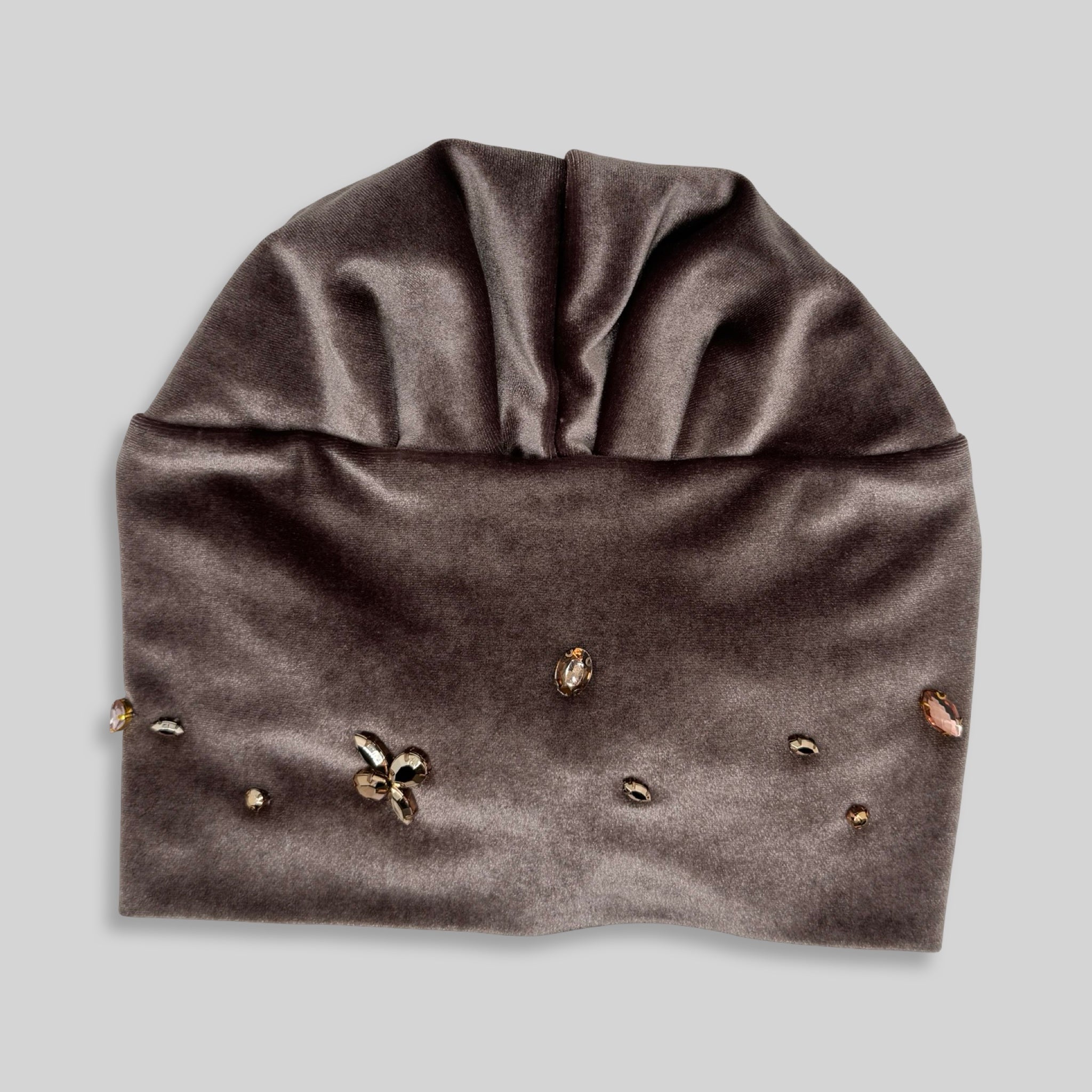 Paris Taş İşlemeli Bone - Vizon Kadife Kumaş