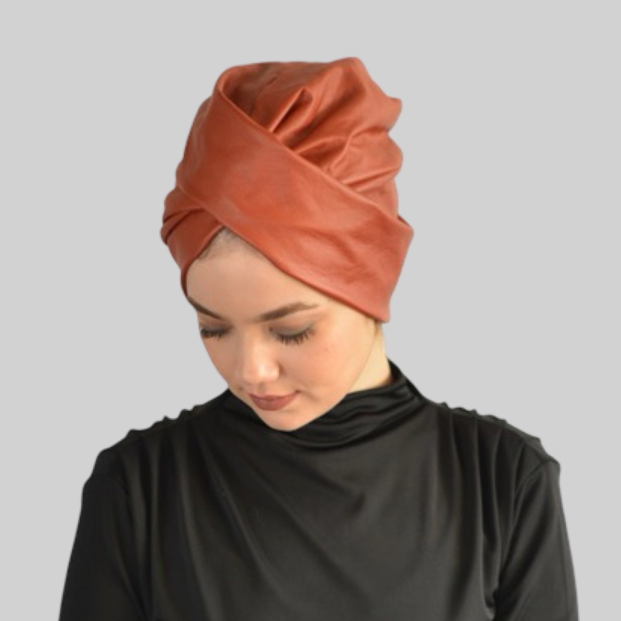 Paris Çapraz Katlı Bone - Deri Kumaş