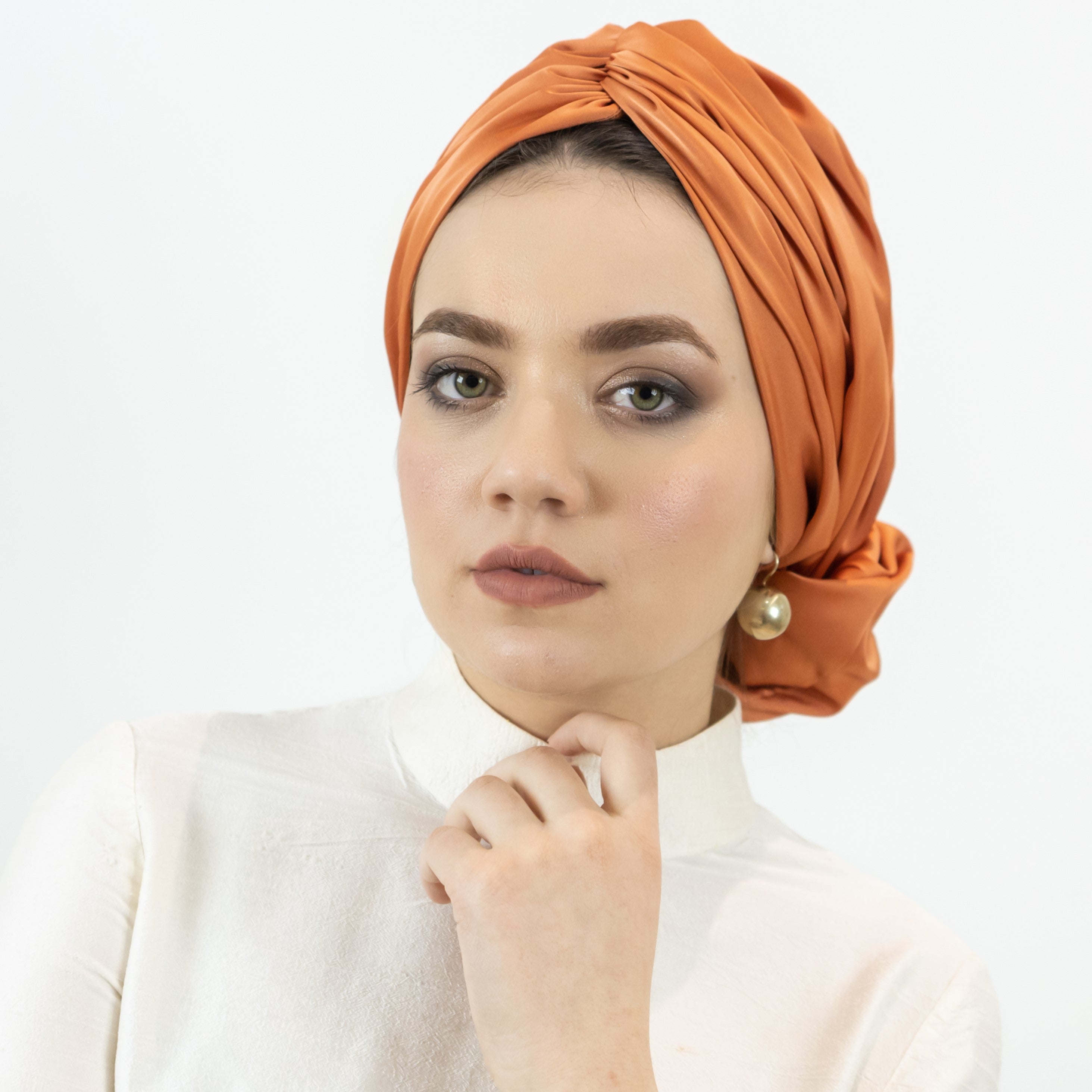 Abu Dhabi Ready-Made Bonnet - Lycra Satin Fabric - Black - BitterColors 