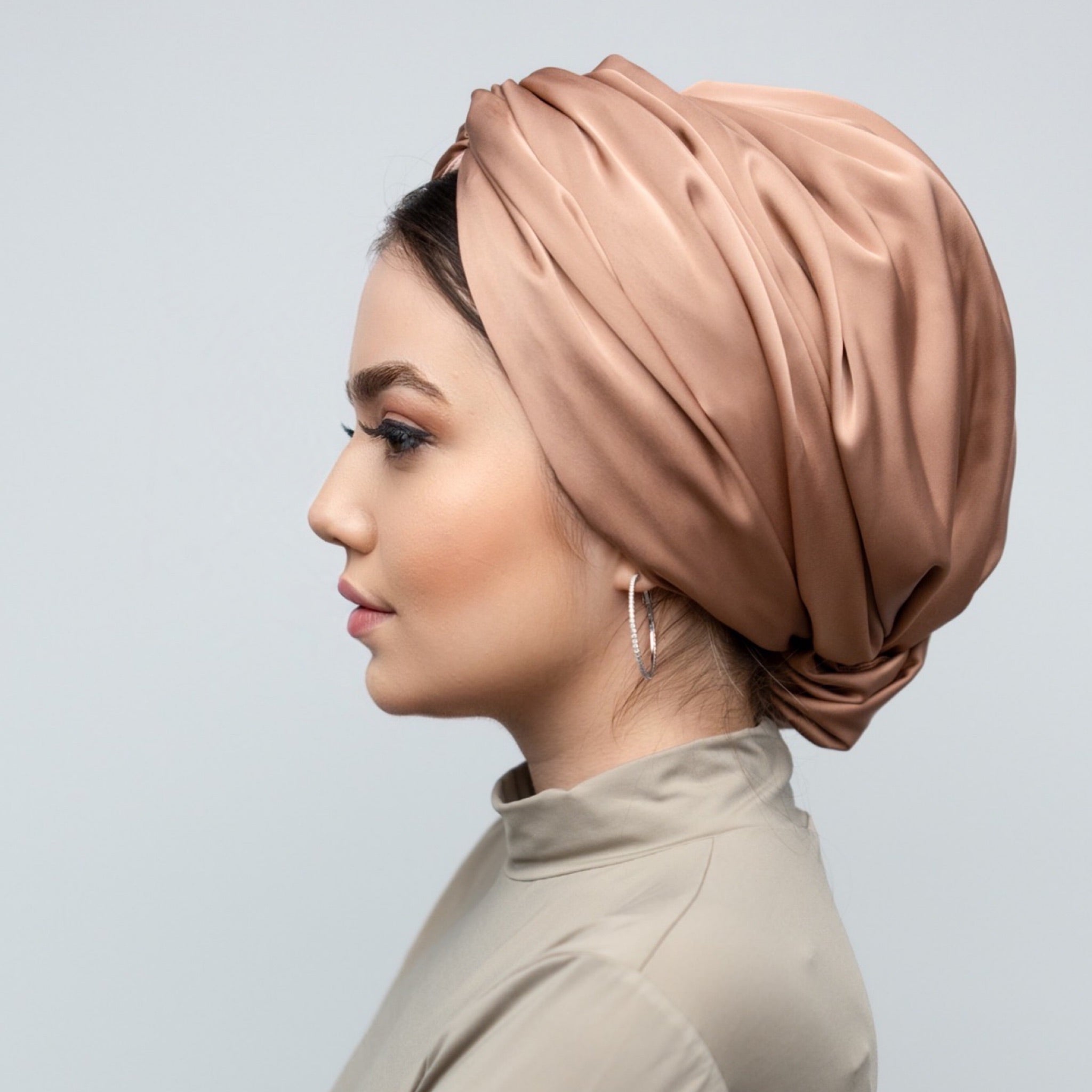 Abu Dhabi Ready-Made Bonnet - Lycra Satin Fabric - Black - BitterColors 