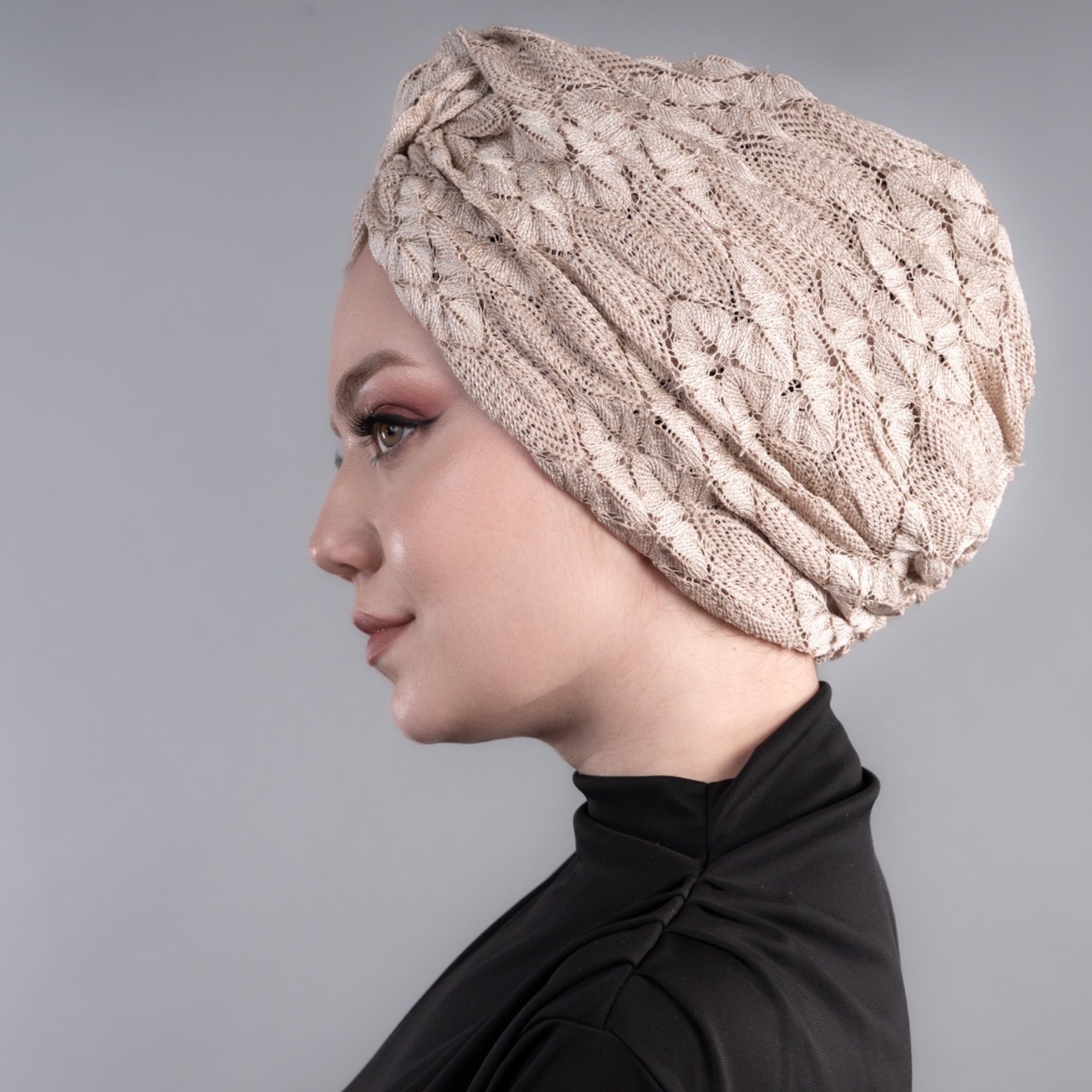 X Burgulu Büzgülü Bone - Siyah Bej Renkli - Dokulu File Kumaş