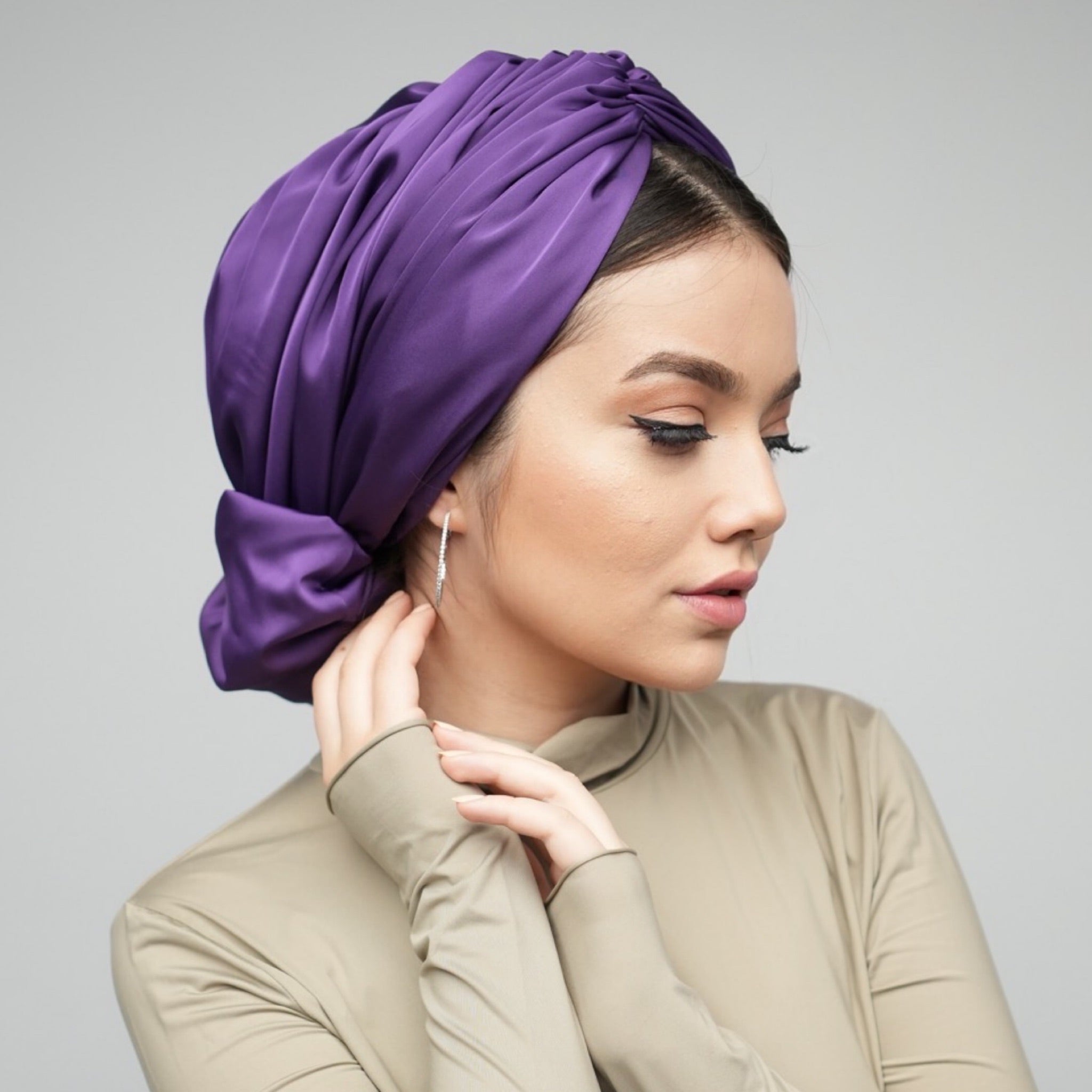 Abu Dhabi Ready-Made Bonnet - Lycra Satin Fabric - Black - BitterColors 