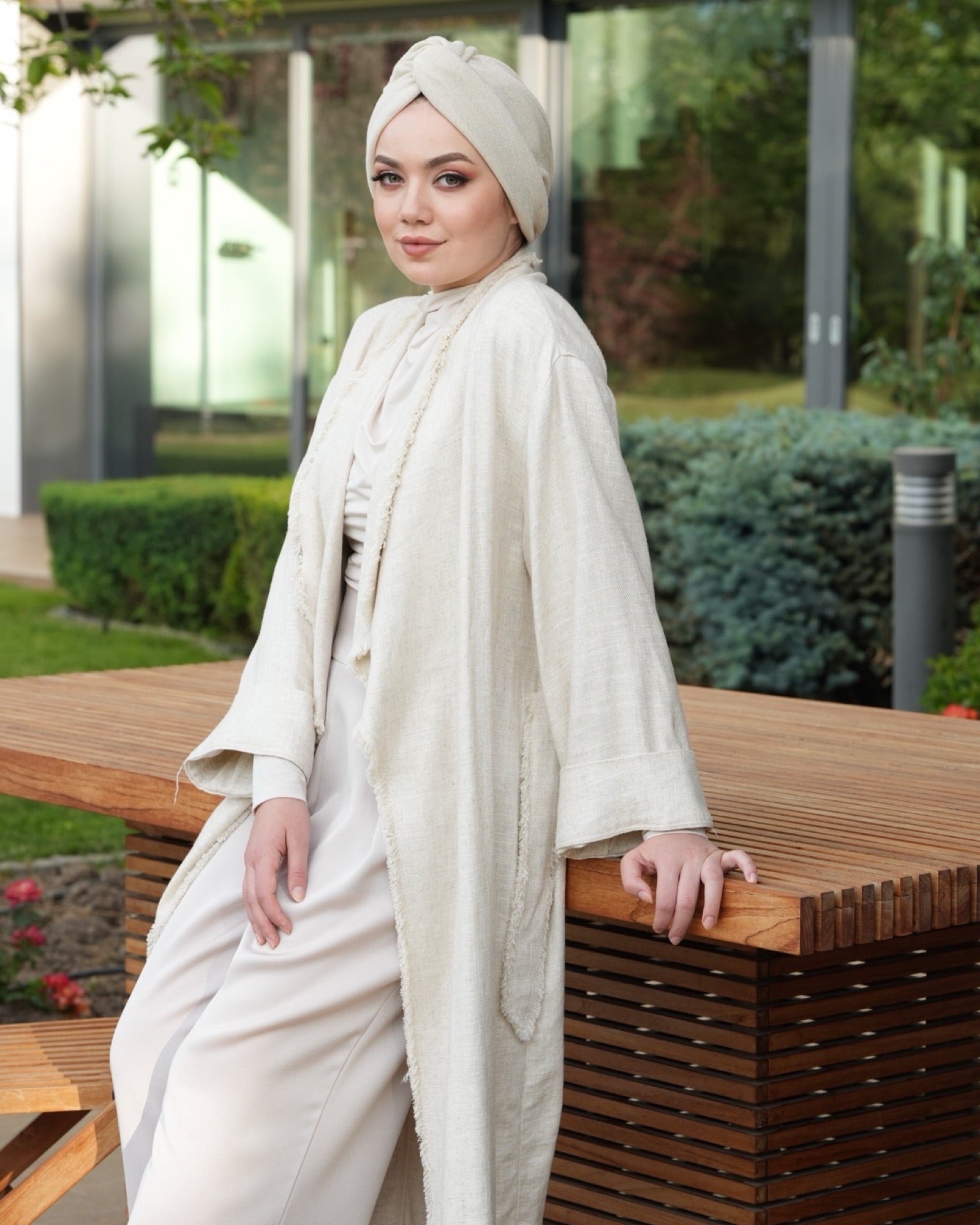 Barcelona Burgulu Bone - Ekru Renkli - Esnek Simli Örme Kumaş