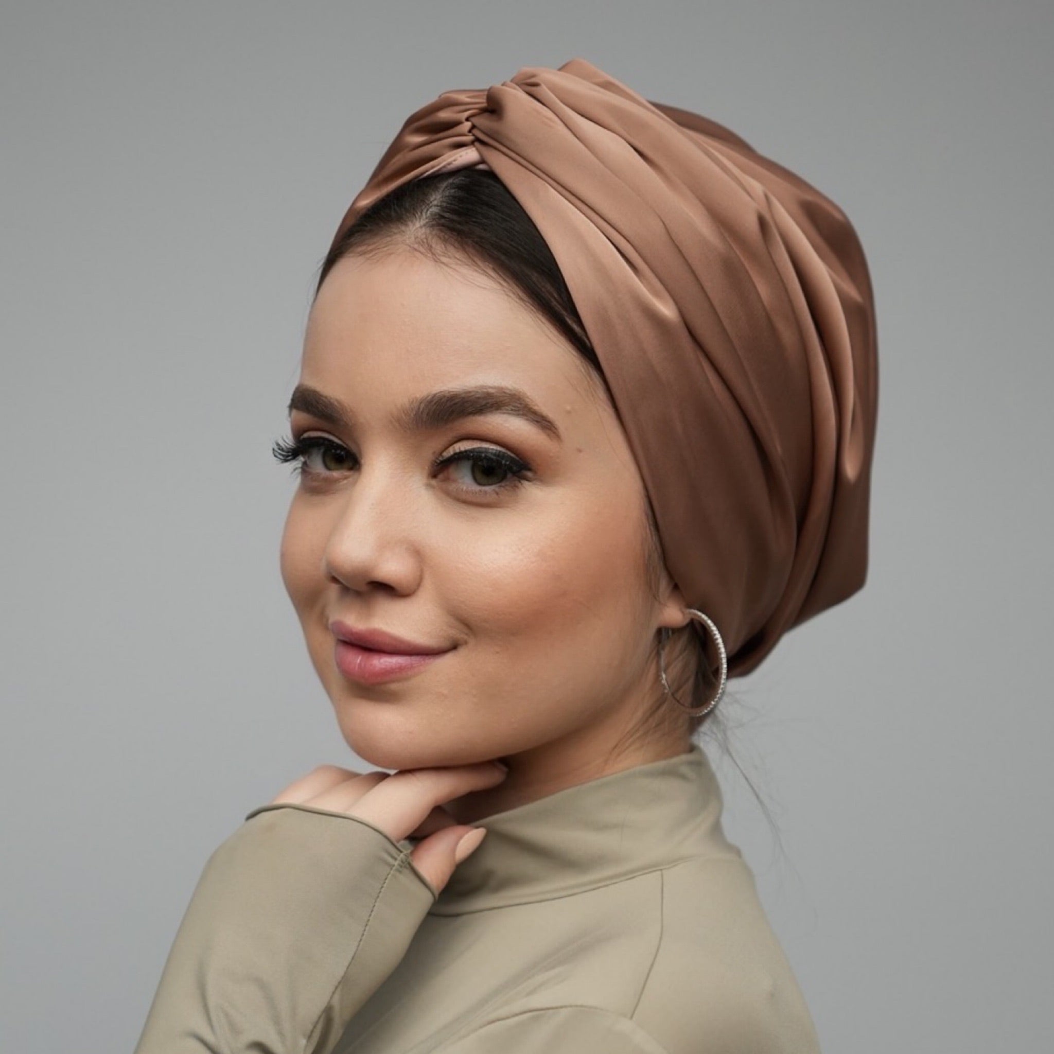 Abu Dhabi Ready-Made Bonnet - Lycra Satin Fabric - Black - BitterColors 