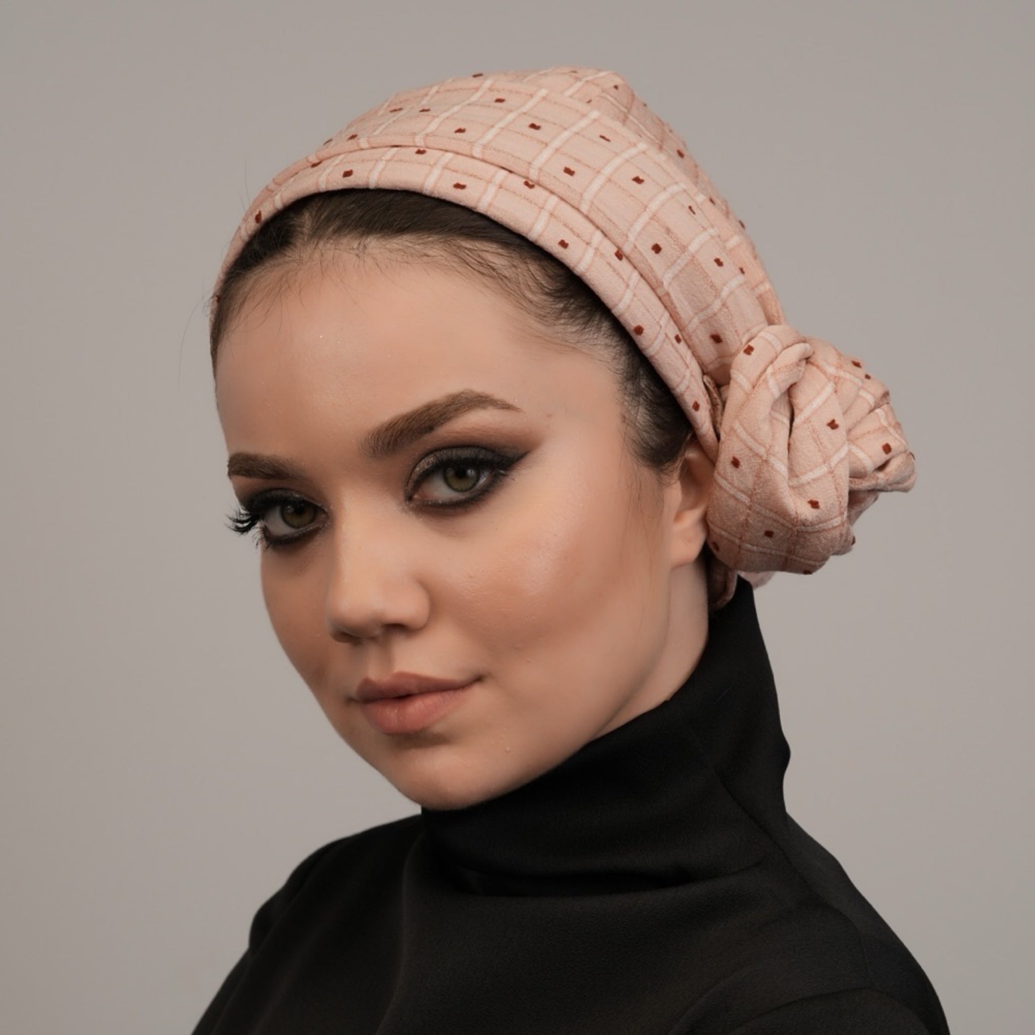 Dubai Bağlamalı Bone - Puantiyeli İpek Keten Kumaş