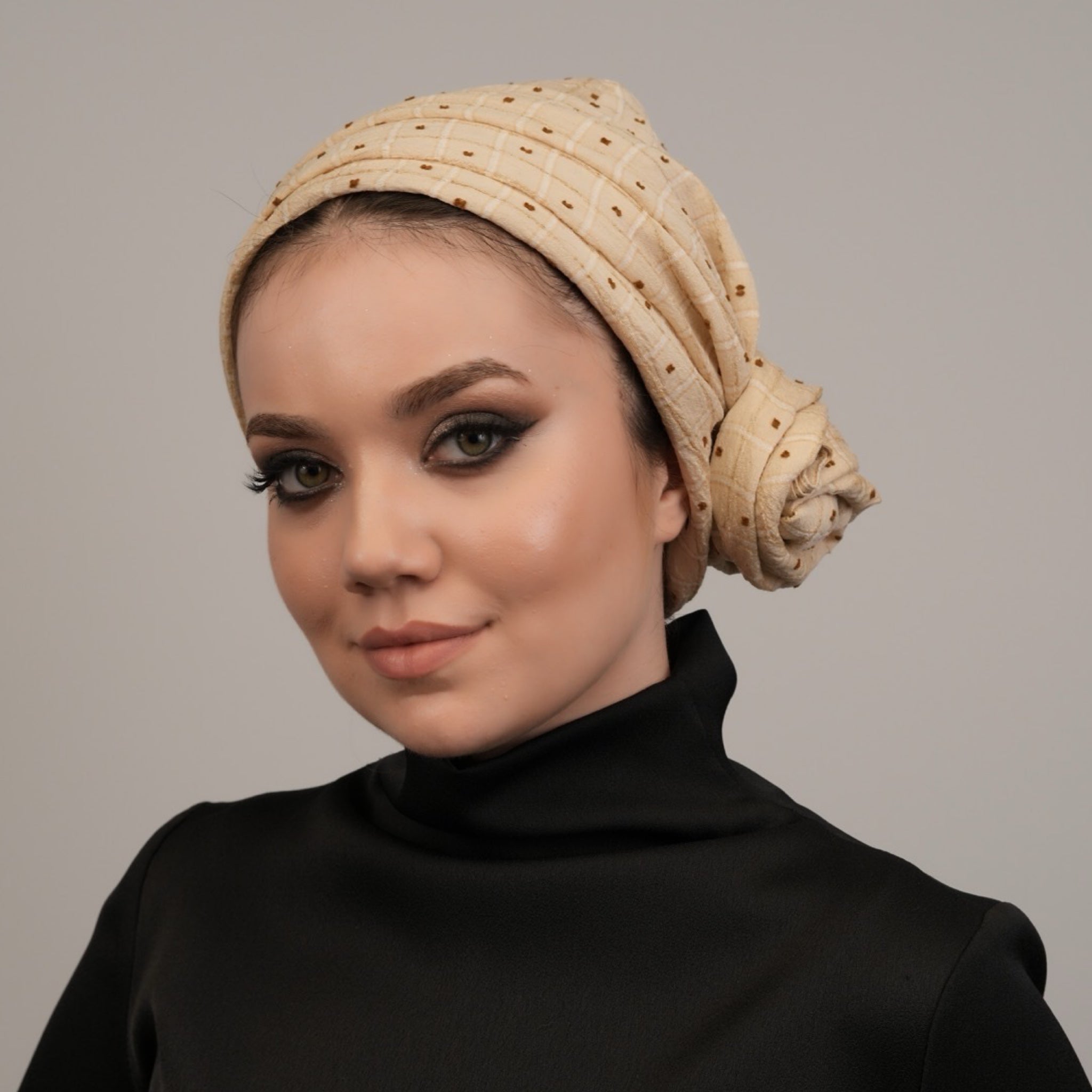 Dubai Bağlamalı Bone - Puantiyeli İpek Keten Kumaş