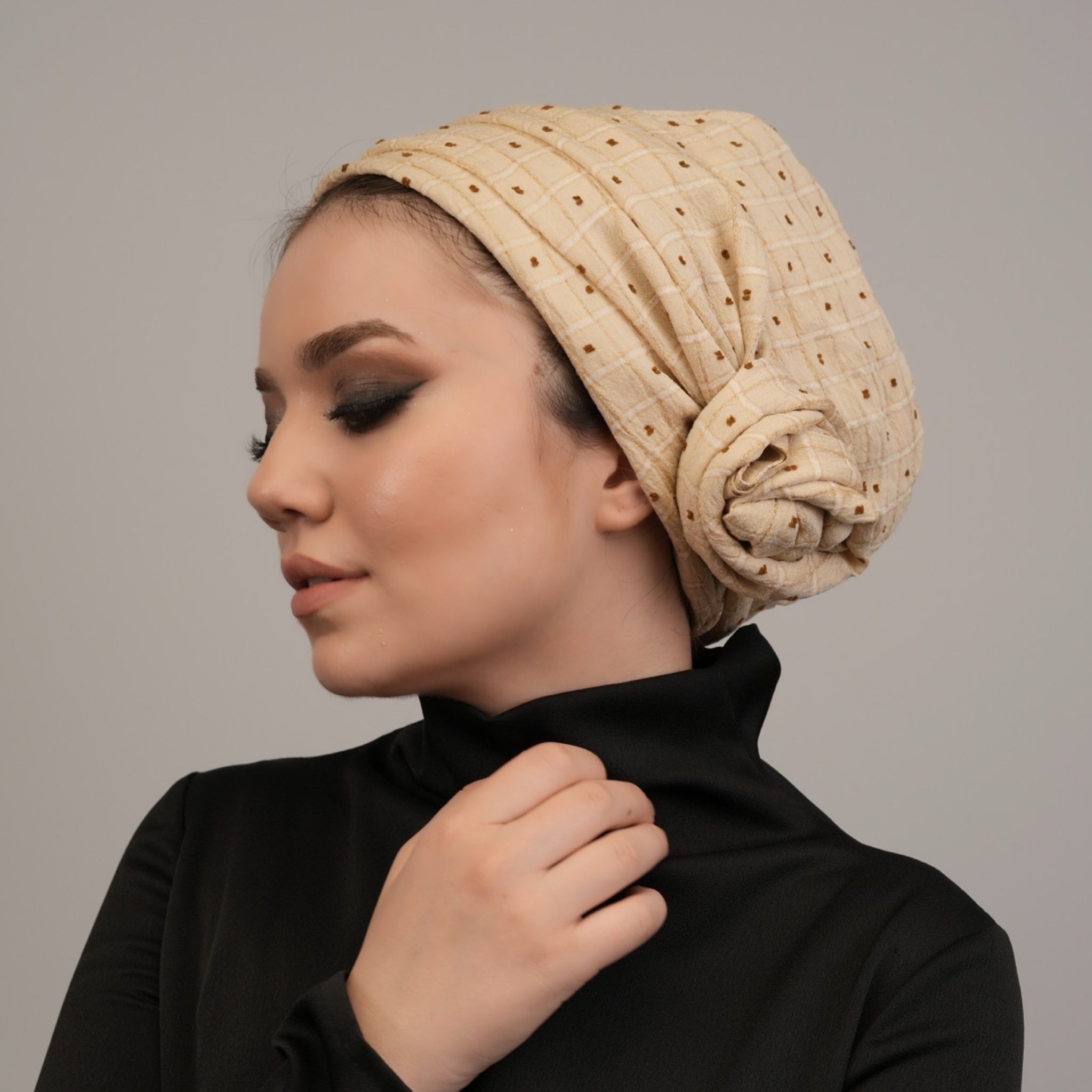 Dubai Bağlamalı Bone - Puantiyeli İpek Keten Kumaş