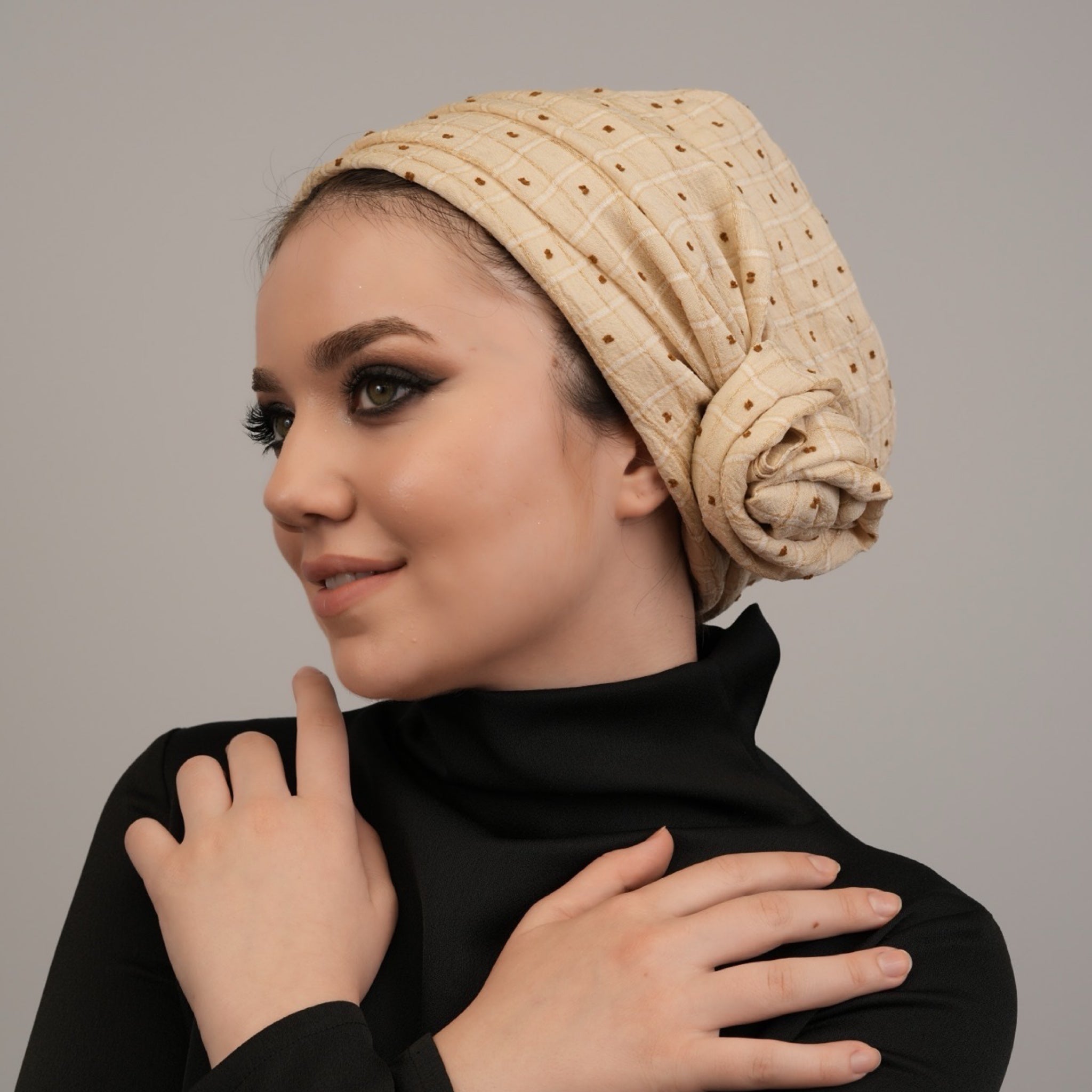 Dubai Bağlamalı Bone - Puantiyeli İpek Keten Kumaş