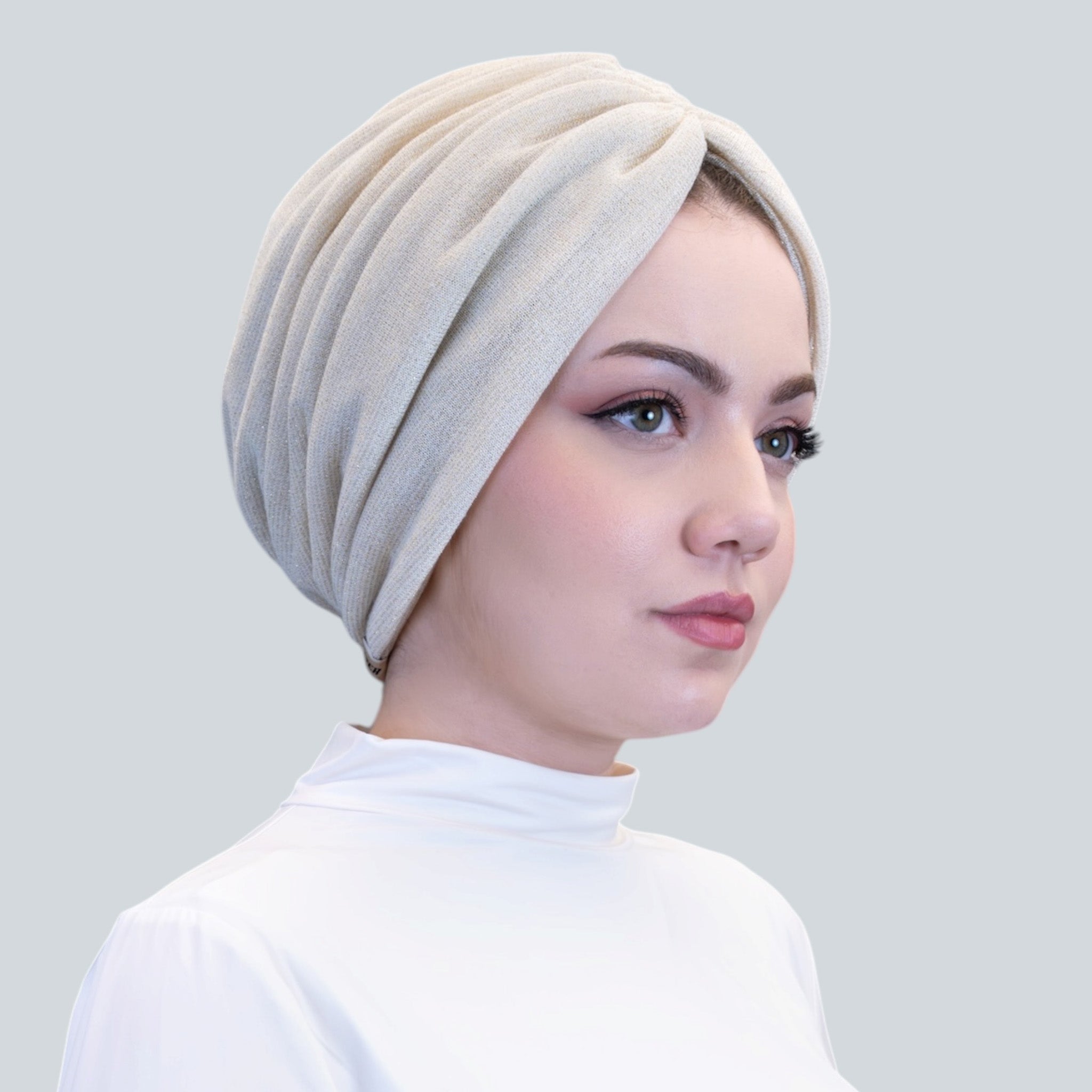 Milano Büzgülü Bone - Ekru - Simli Hafif Kumaş