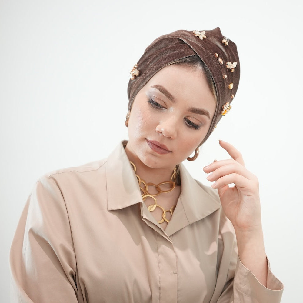 Paris Taş İşlemeli Bone - Vizon Kadife Kumaş