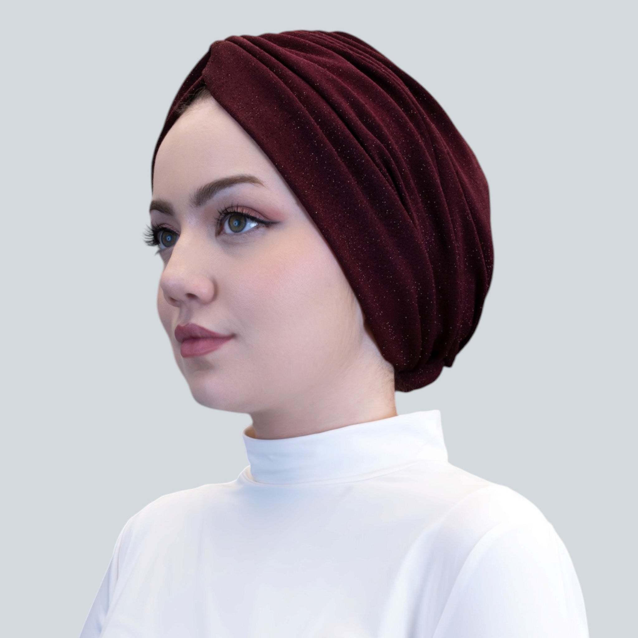 X GLITTERY BURGUNDY BONNET