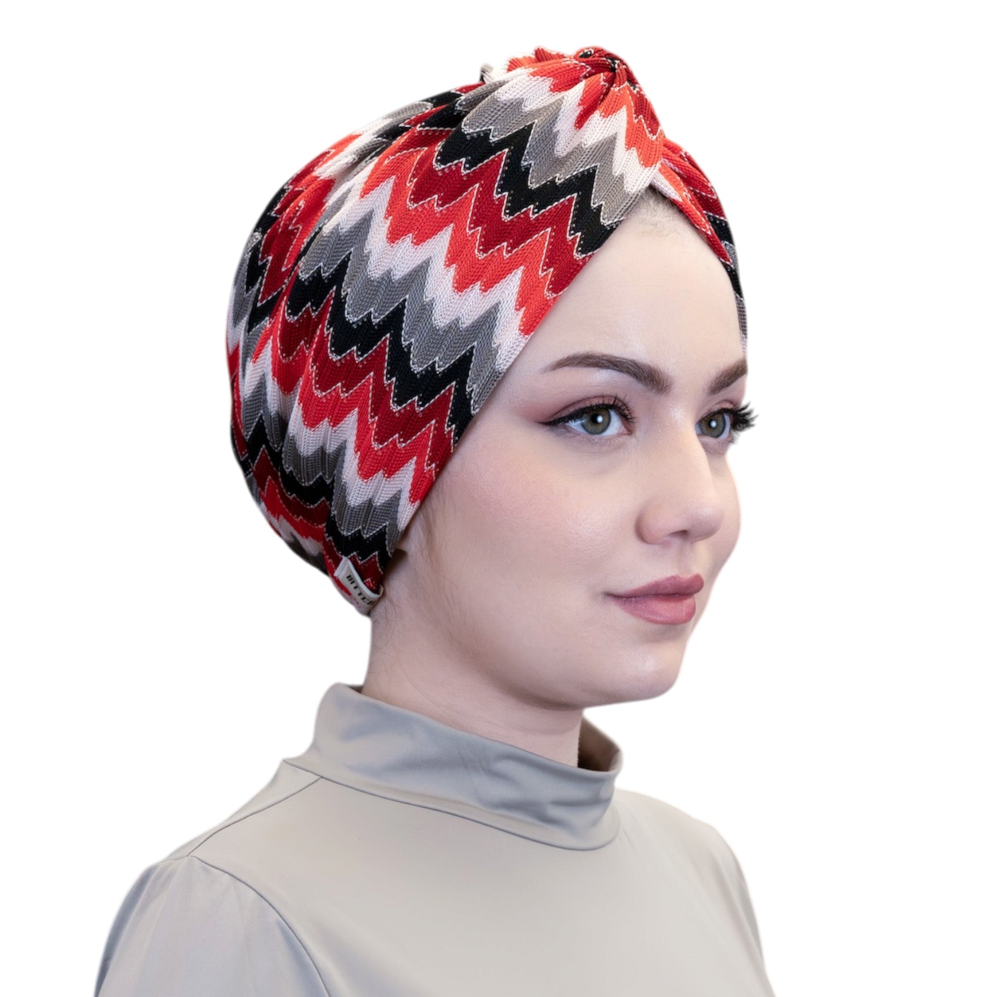 X Burgulu Büzgülü Bone - Kırmızı - Zikzak Desenli Örme Hafif Kumaş
