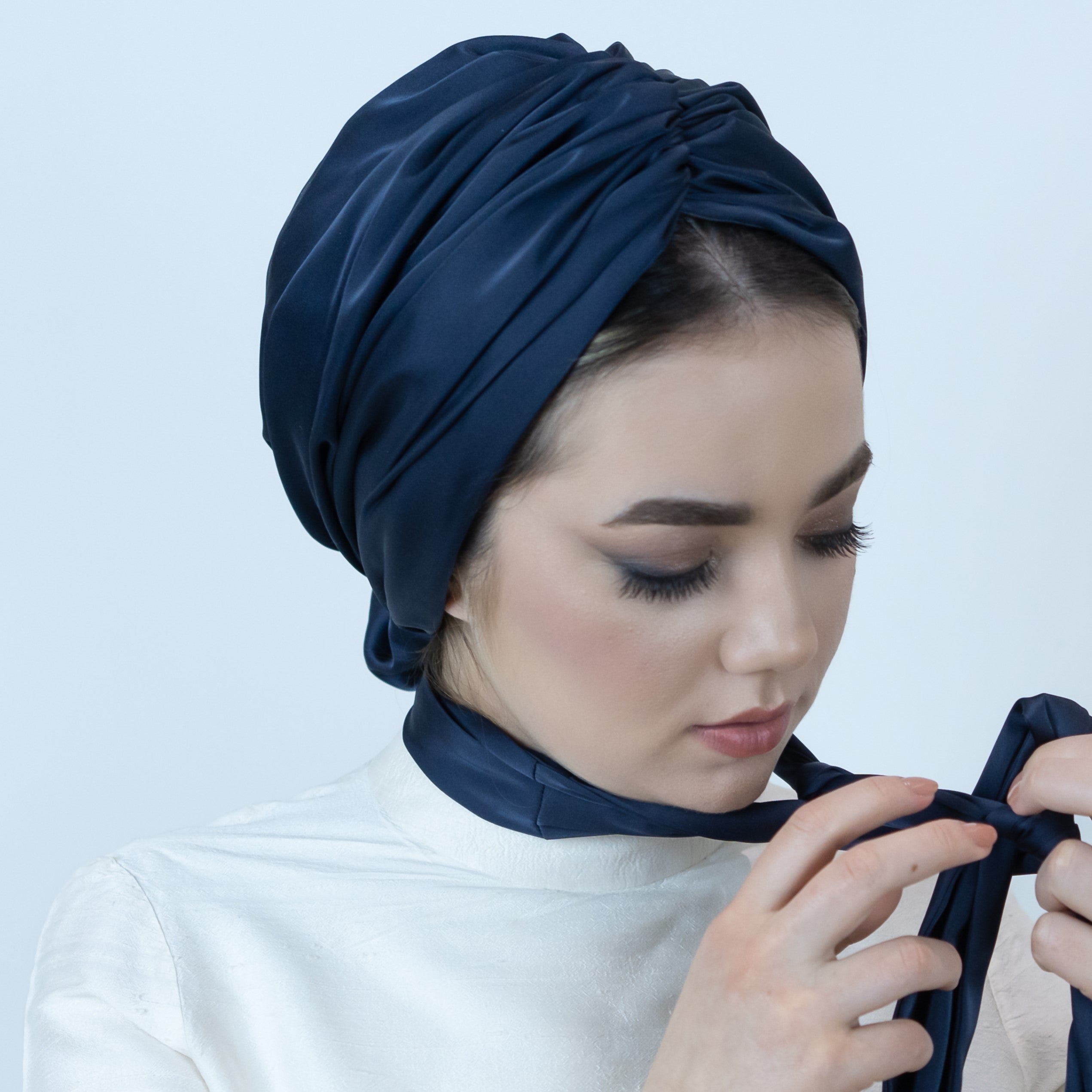 Abu Dhabi Ready-Made Bonnet - Lycra Satin Fabric - Black - BitterColors 