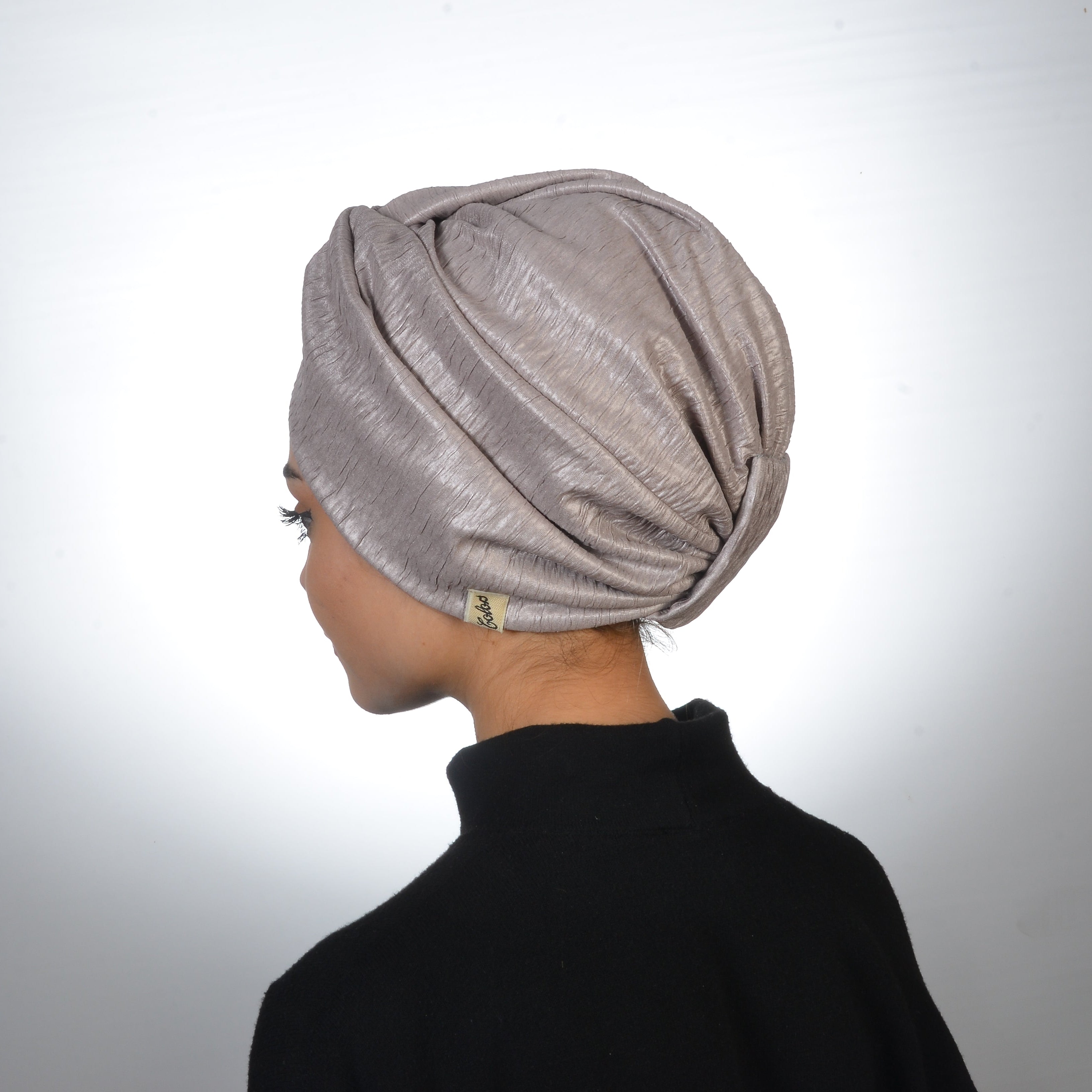 Barcelona Burgulu Bone – Parlak Kırışık Kumaş