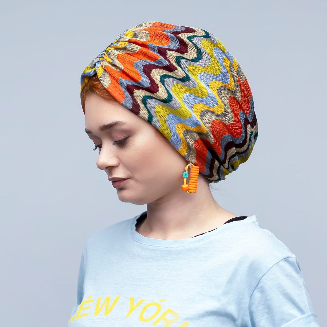 Milano Büzgülü Bone - Turuncu Yeşil Dalga Desenli Örme Kumaş