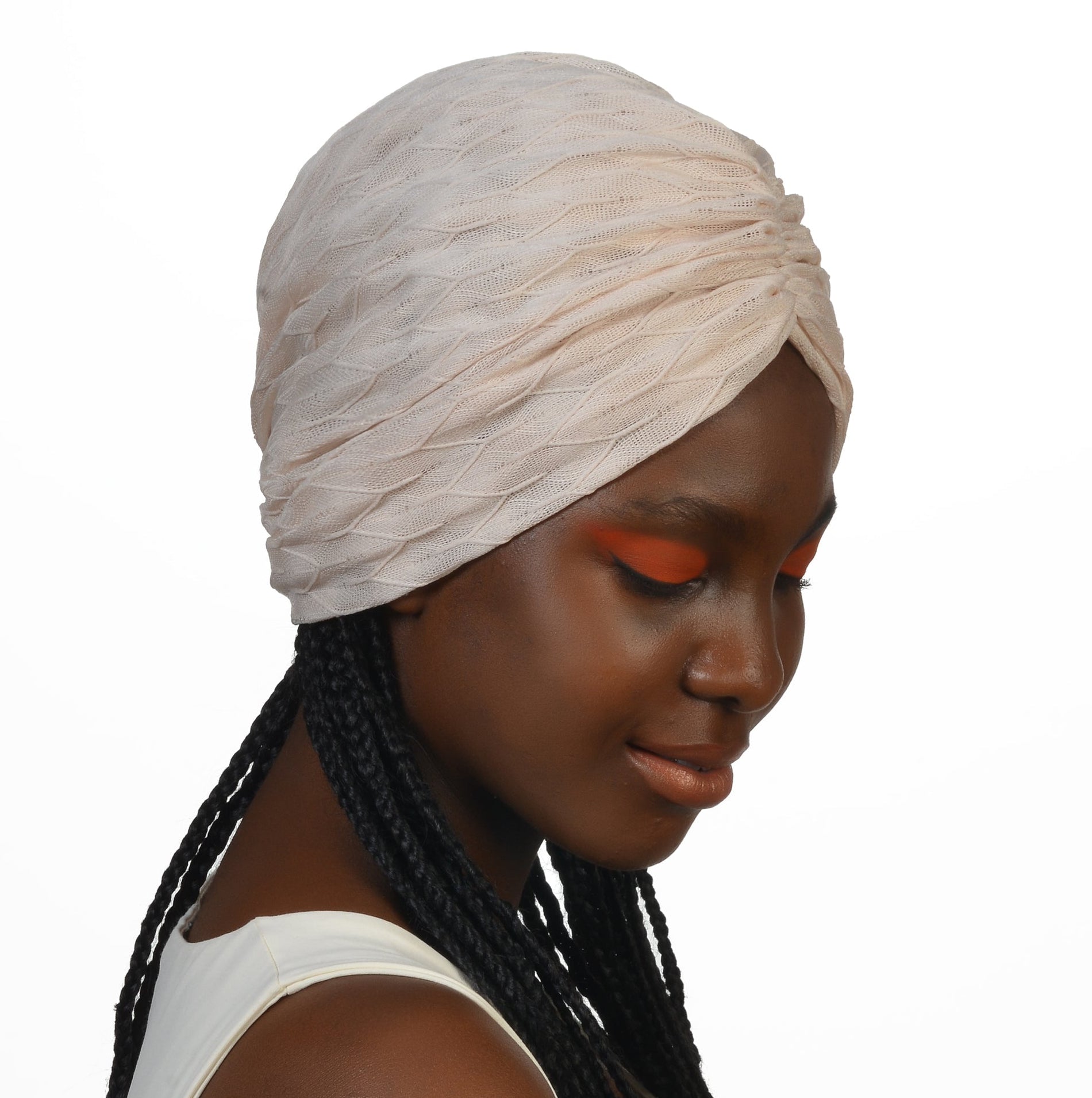 Milano Büzgülü Bone - Geometrik Desenli - Krem Renkli - Hafif Esnek Örme Kumaş